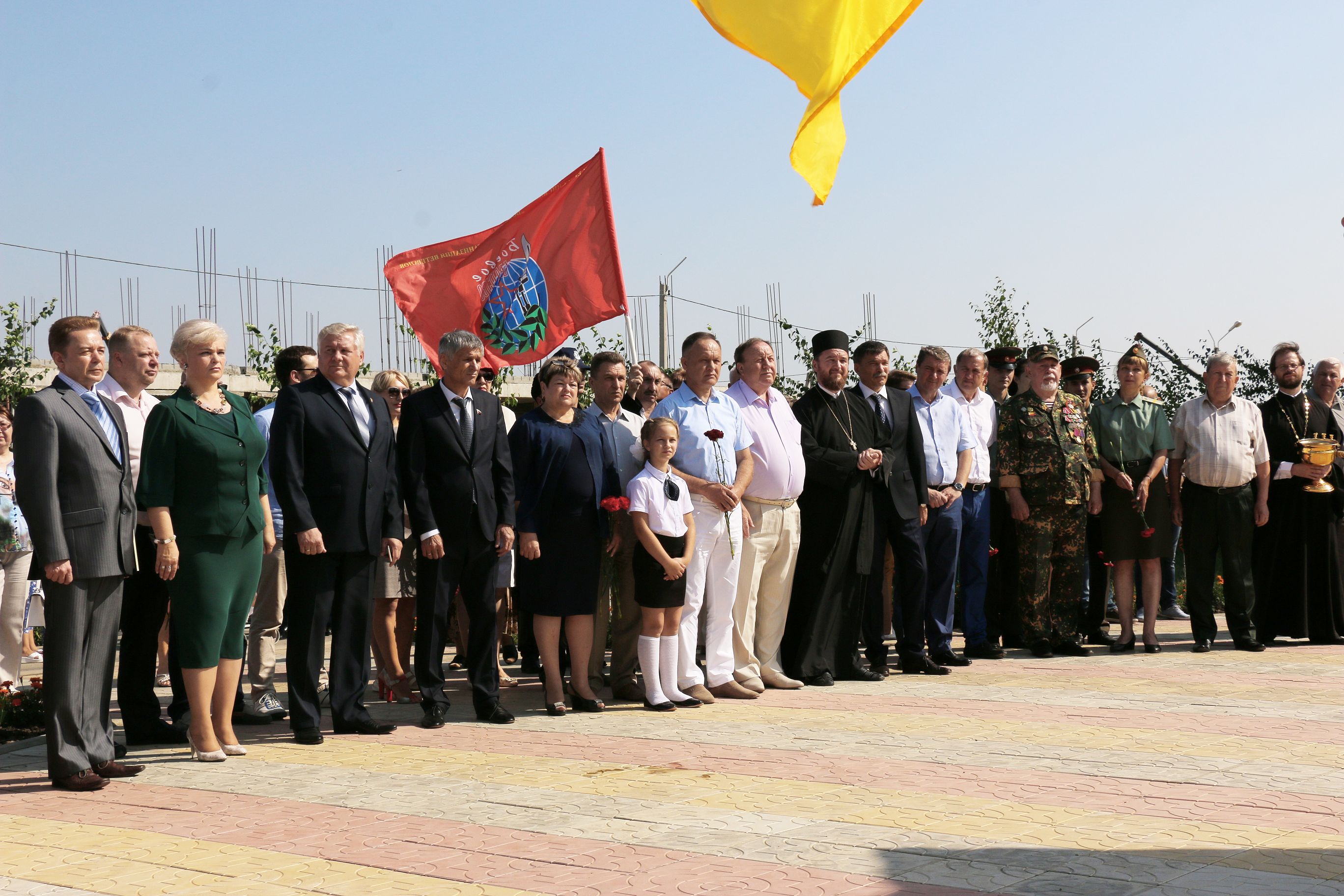 В Михайловске открыли памятник солдату-освободителю