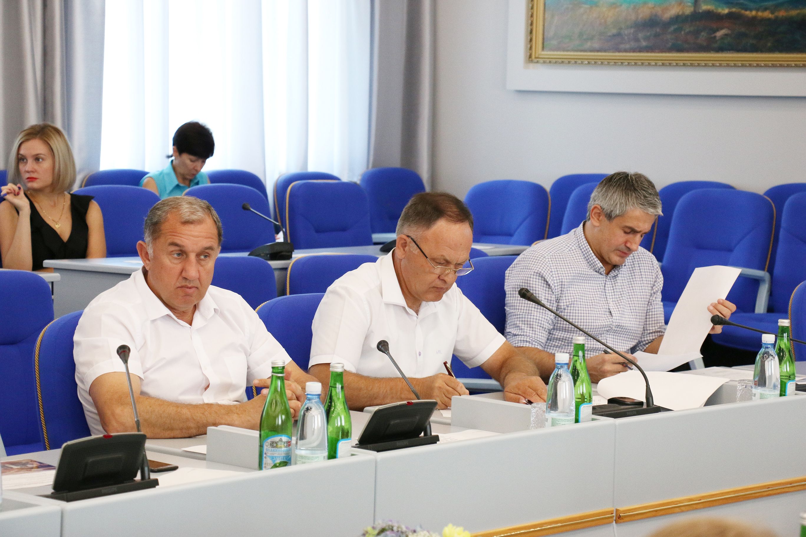 Обратить внимание на готовность школ к новому учебному году