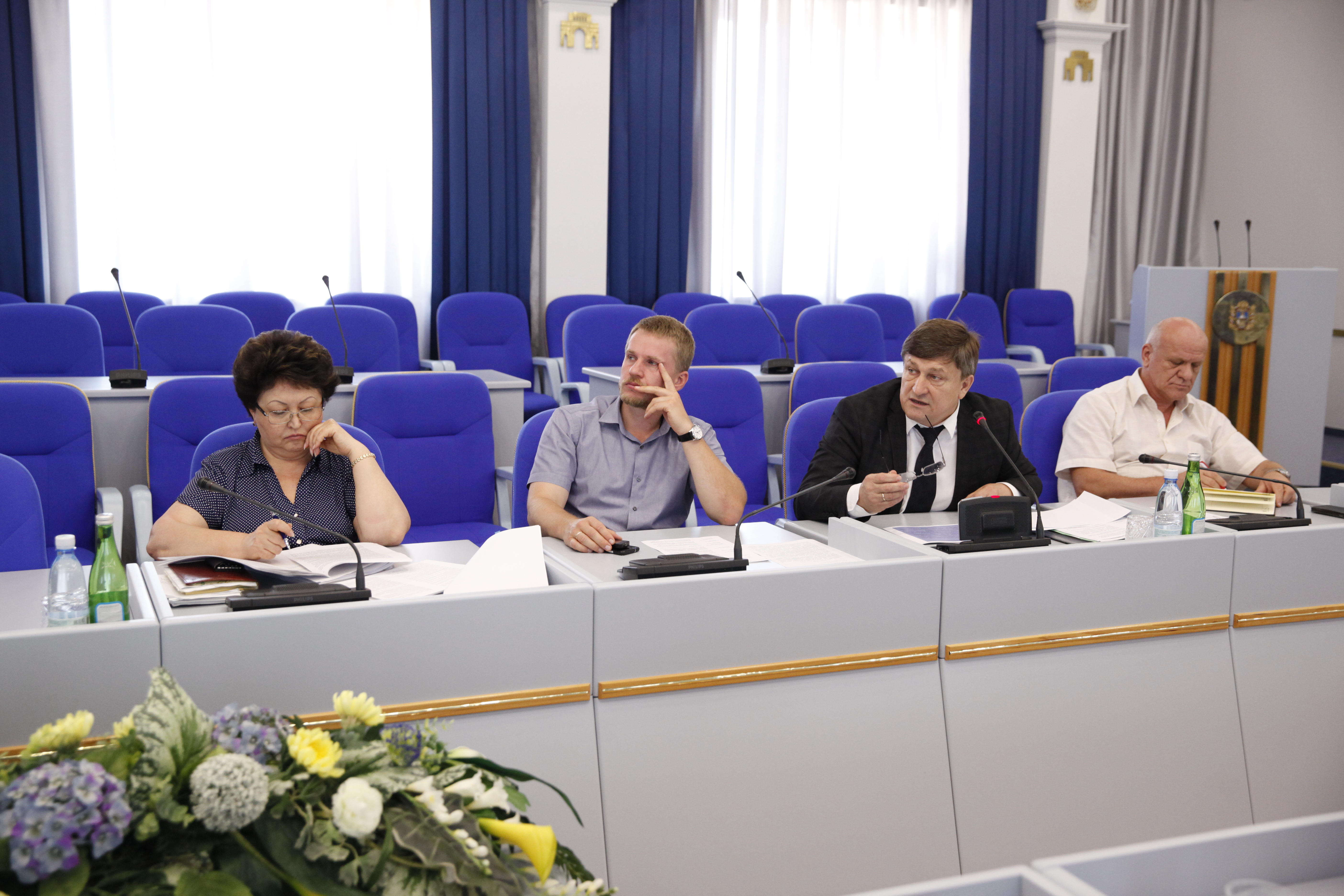 Обсуждение законопроекта продолжается
