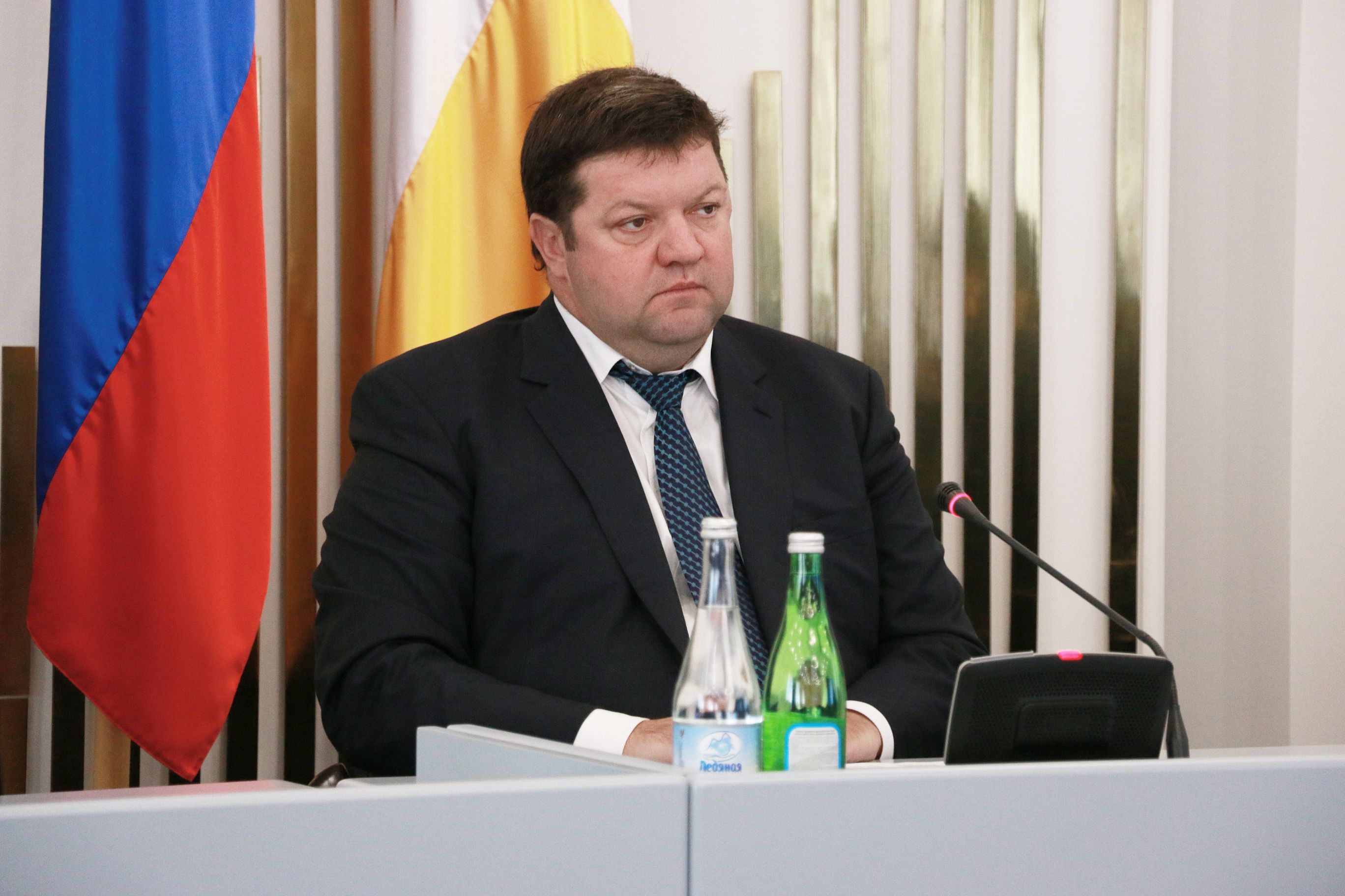 Работа в комитетах продолжается
