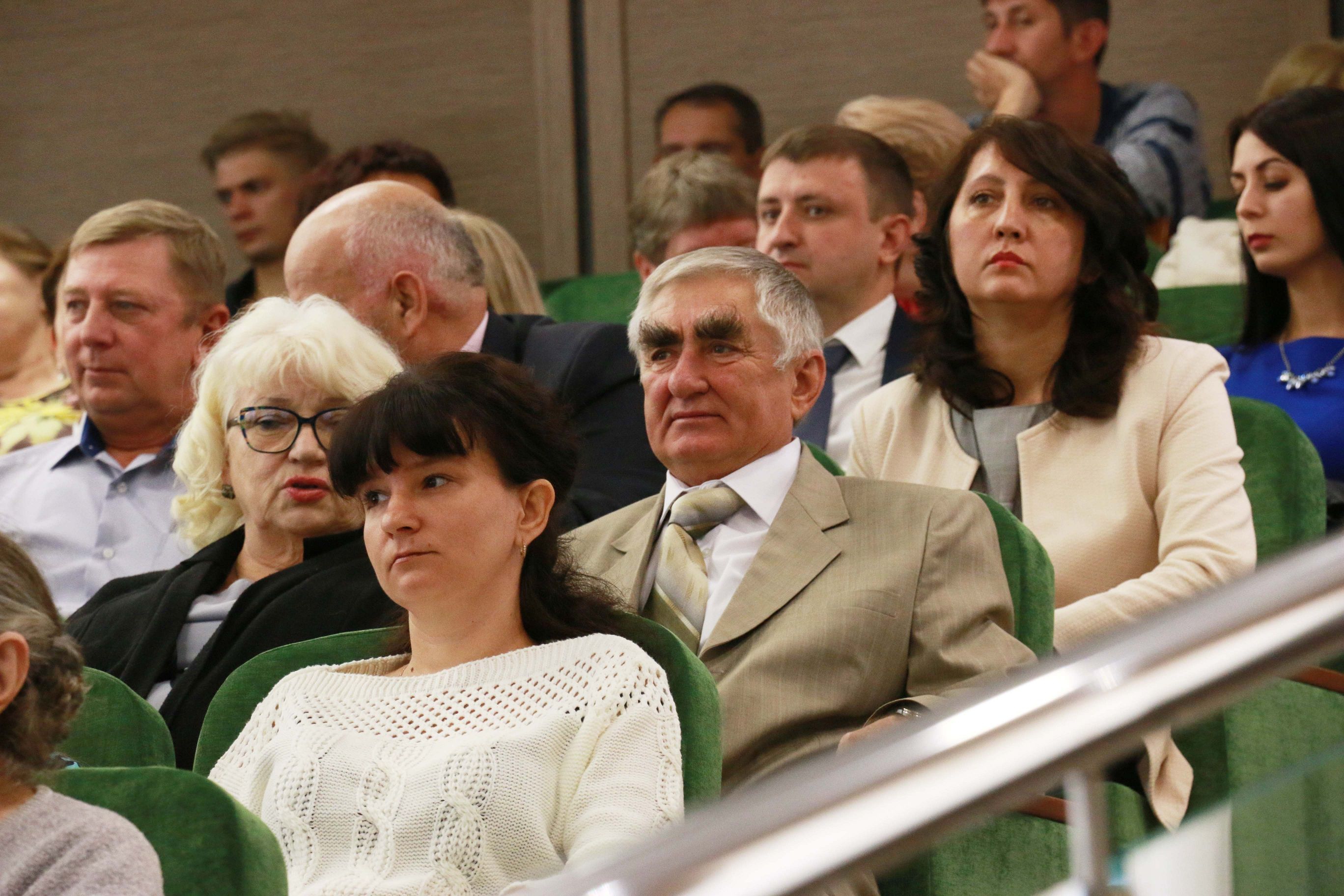 Труженики агропромышленного комплекса принимают поздравления