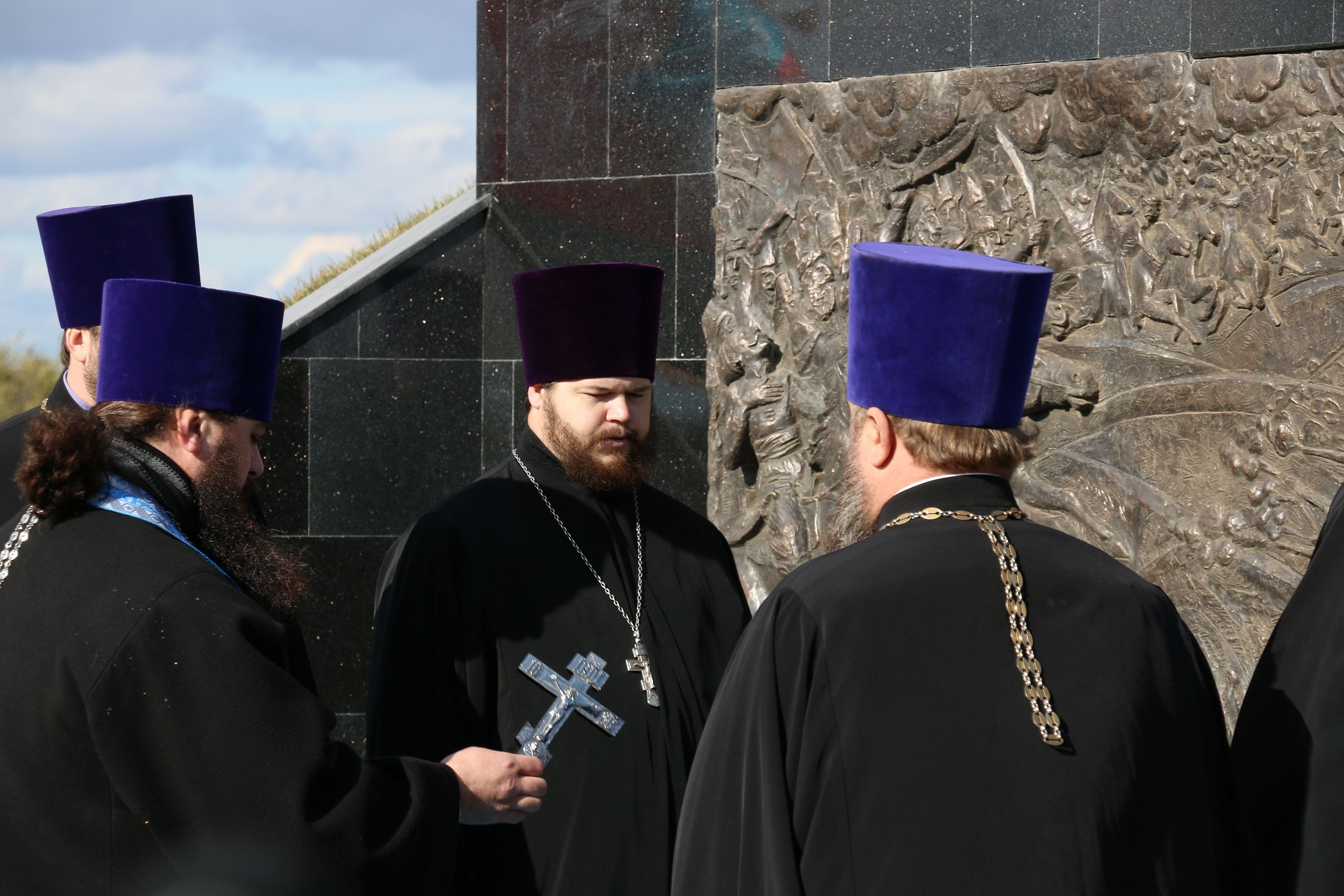 Монумент российской славы!