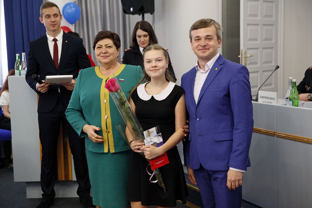Юные жители Ставрополя получили паспорта