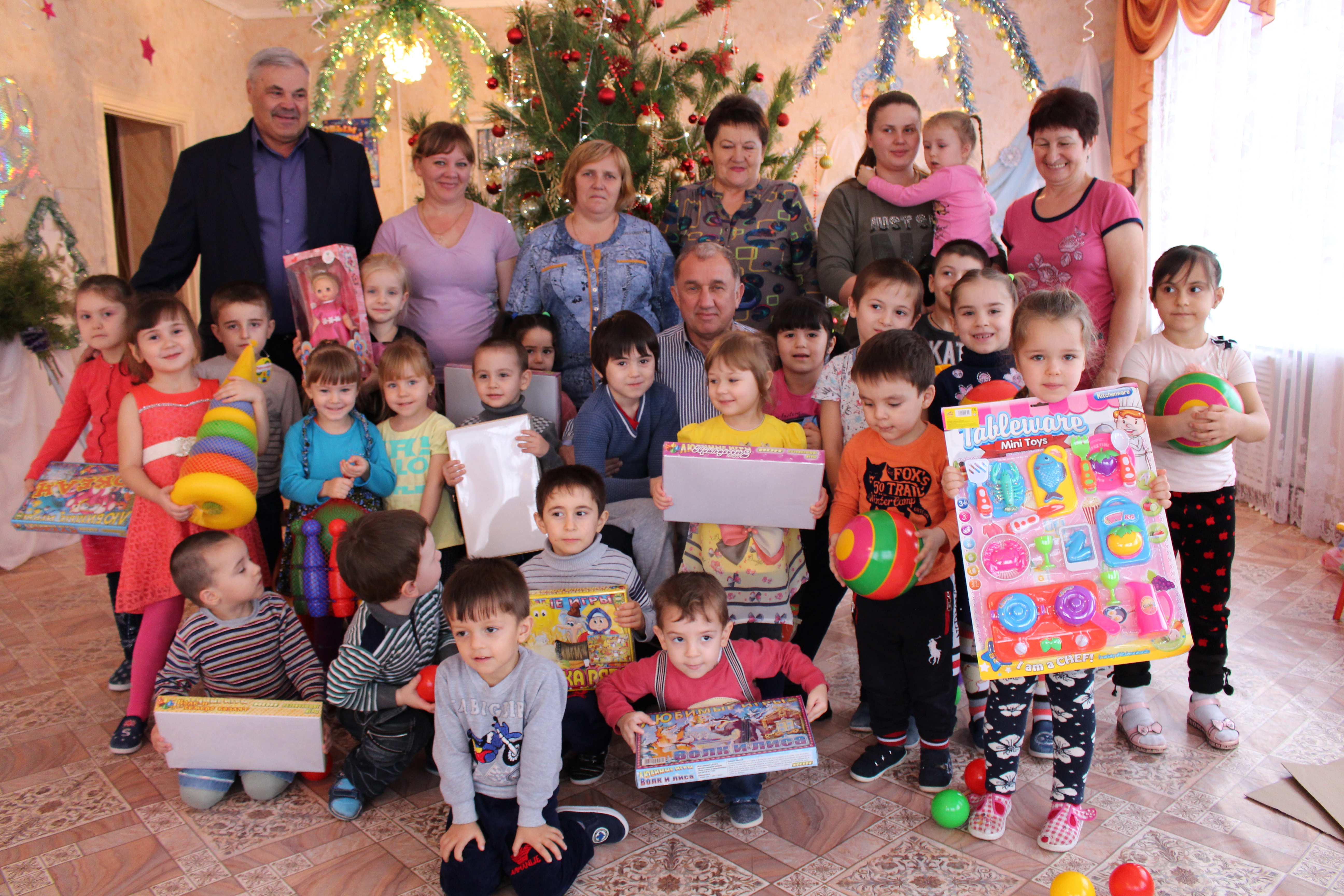Подарки от депутата