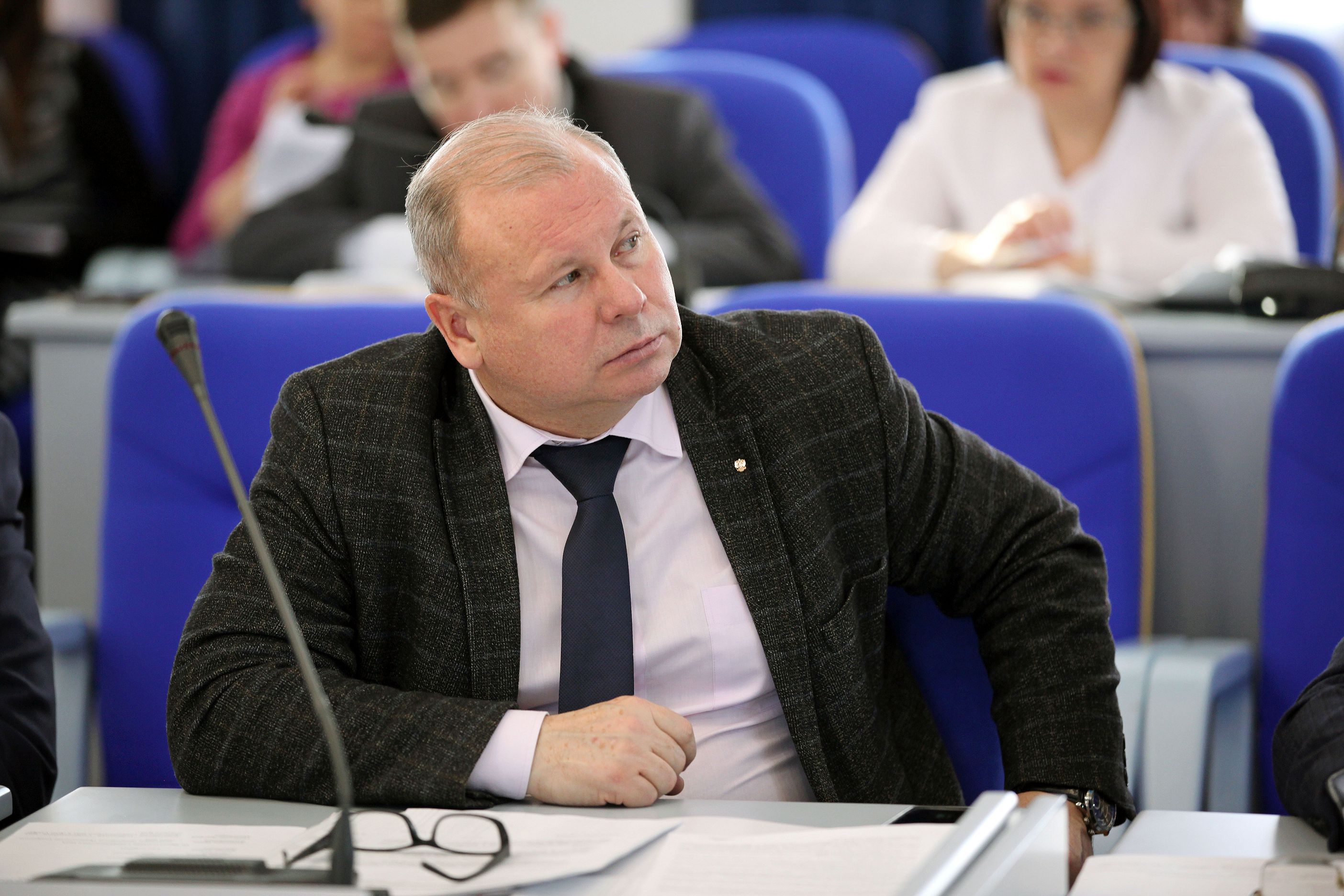 Внимание социальным вопросам