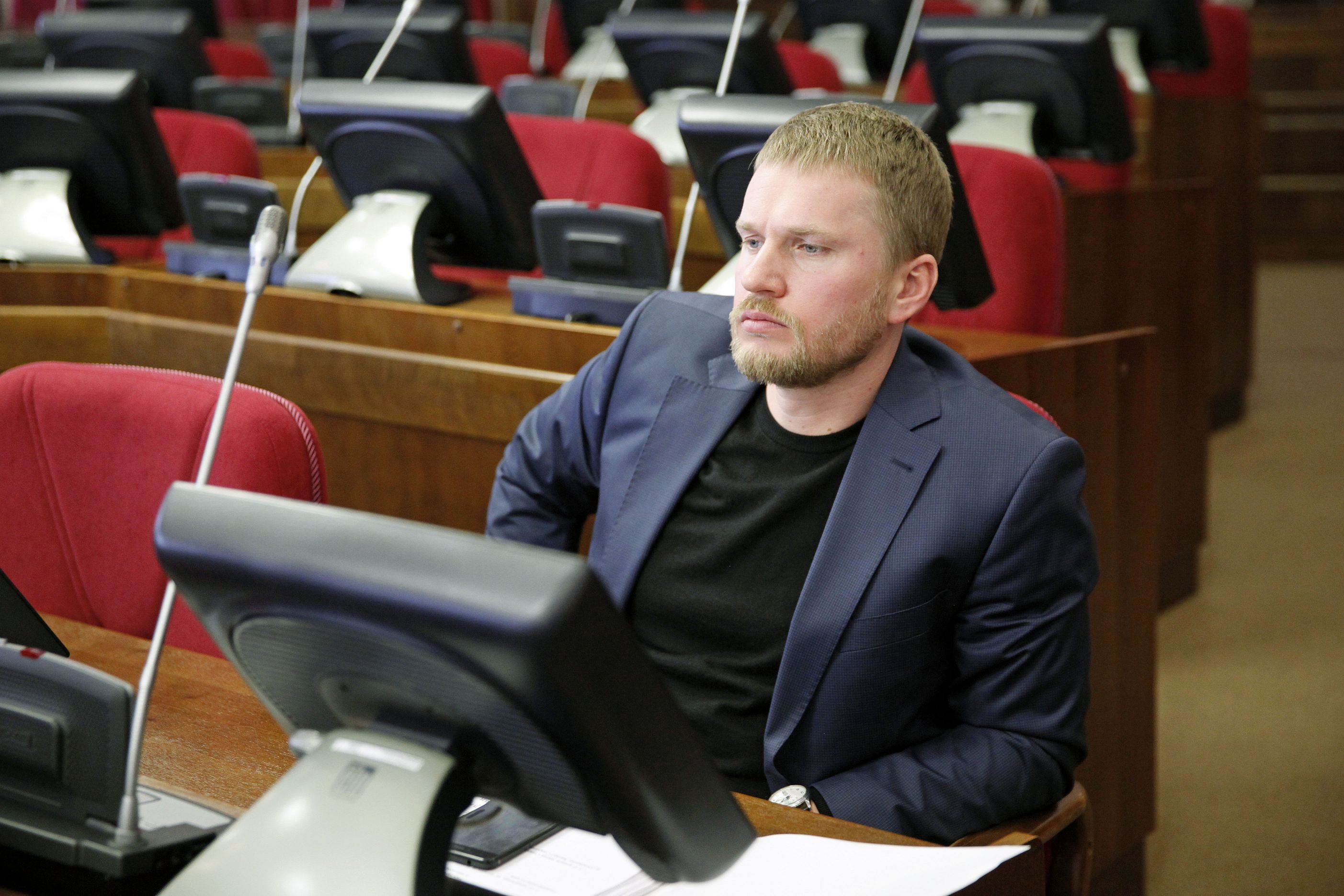 До первого заседания Думы в наступившем году – ровно неделя