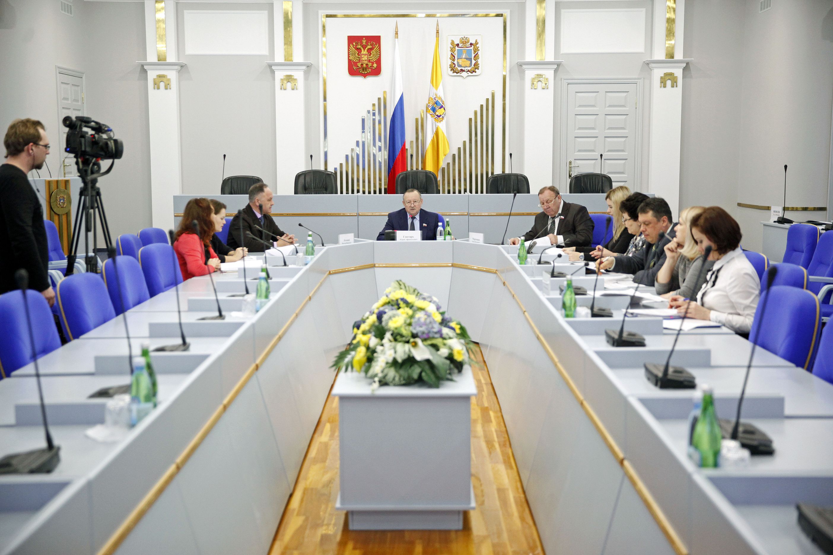 Устранить правовую коллизию