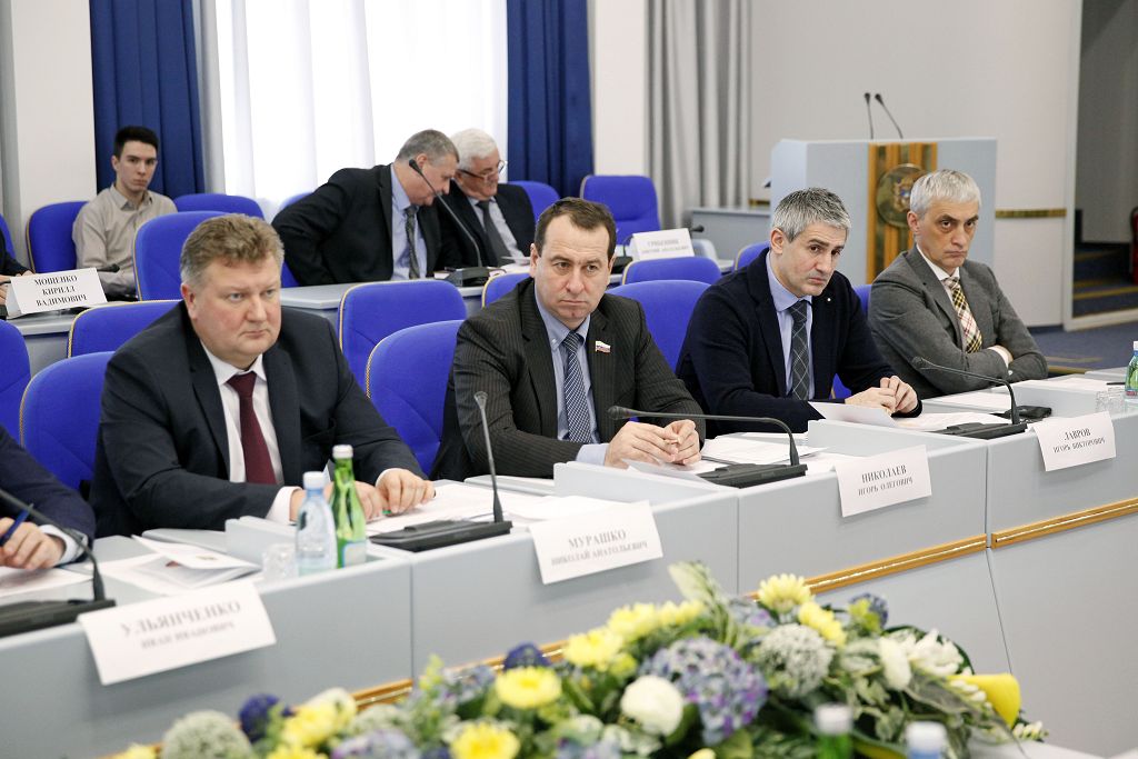 Корректировки в сторону увеличения расходов
