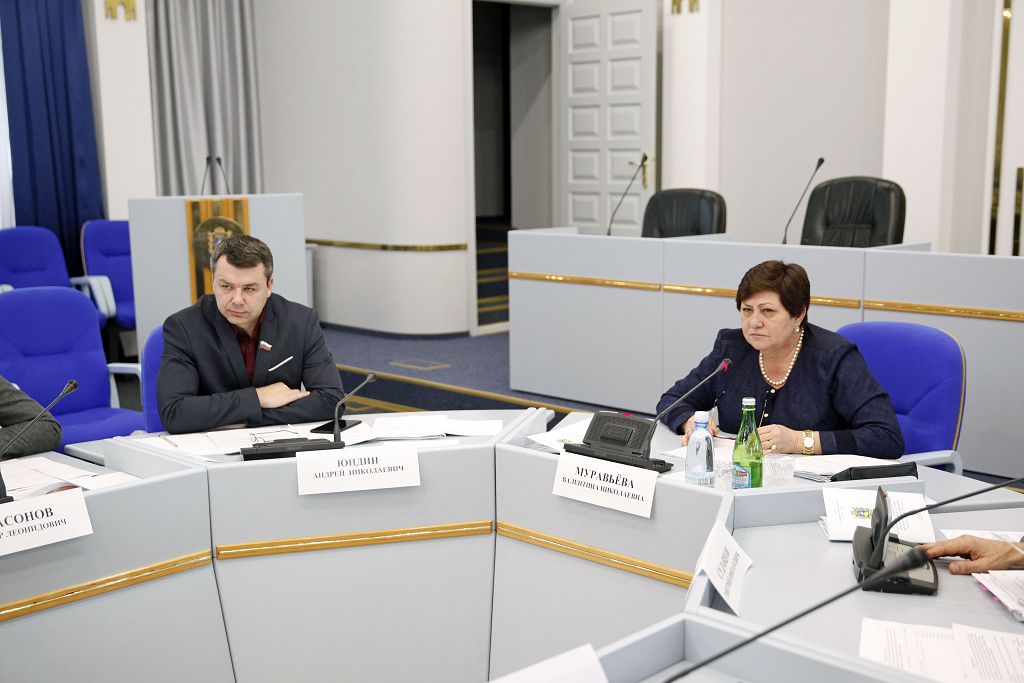 Корректировки в сторону увеличения расходов