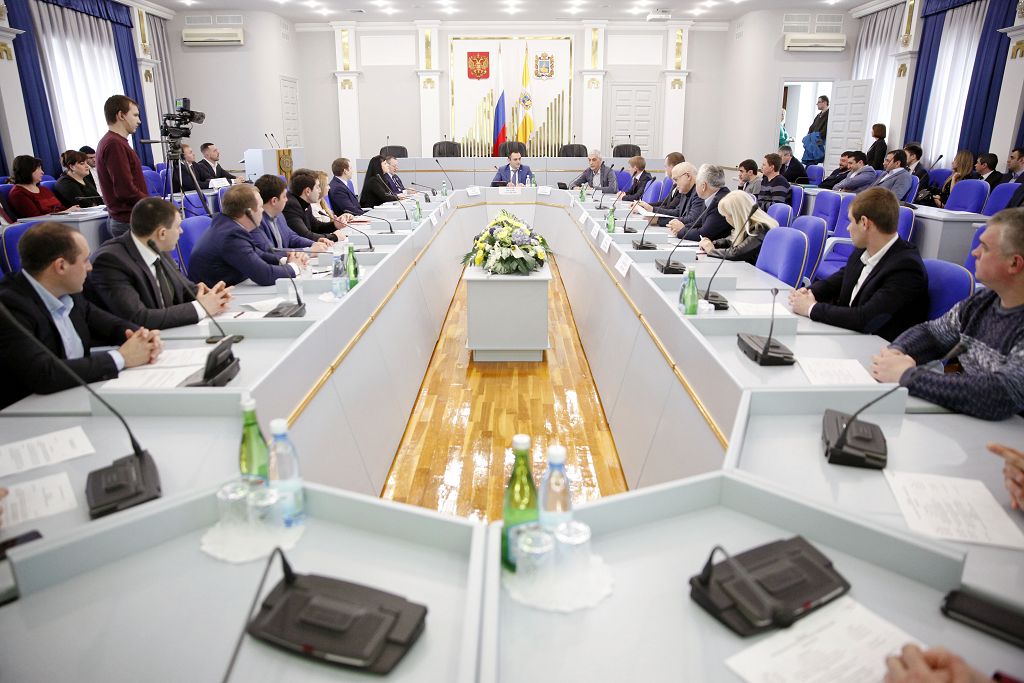 Молодые депутаты обсуждали перспективы цифровой экономики