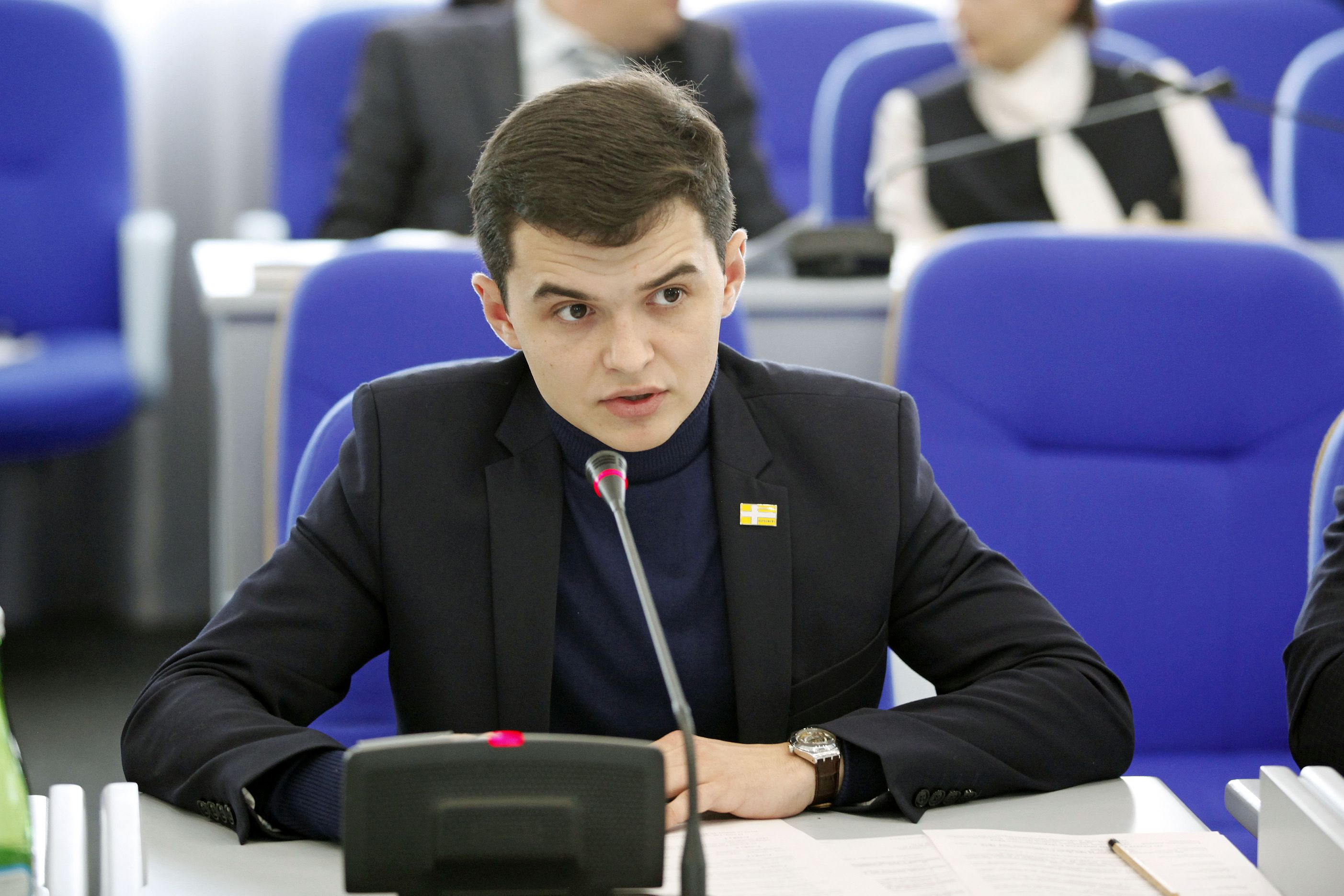 Многое зависит от авторитета родителей