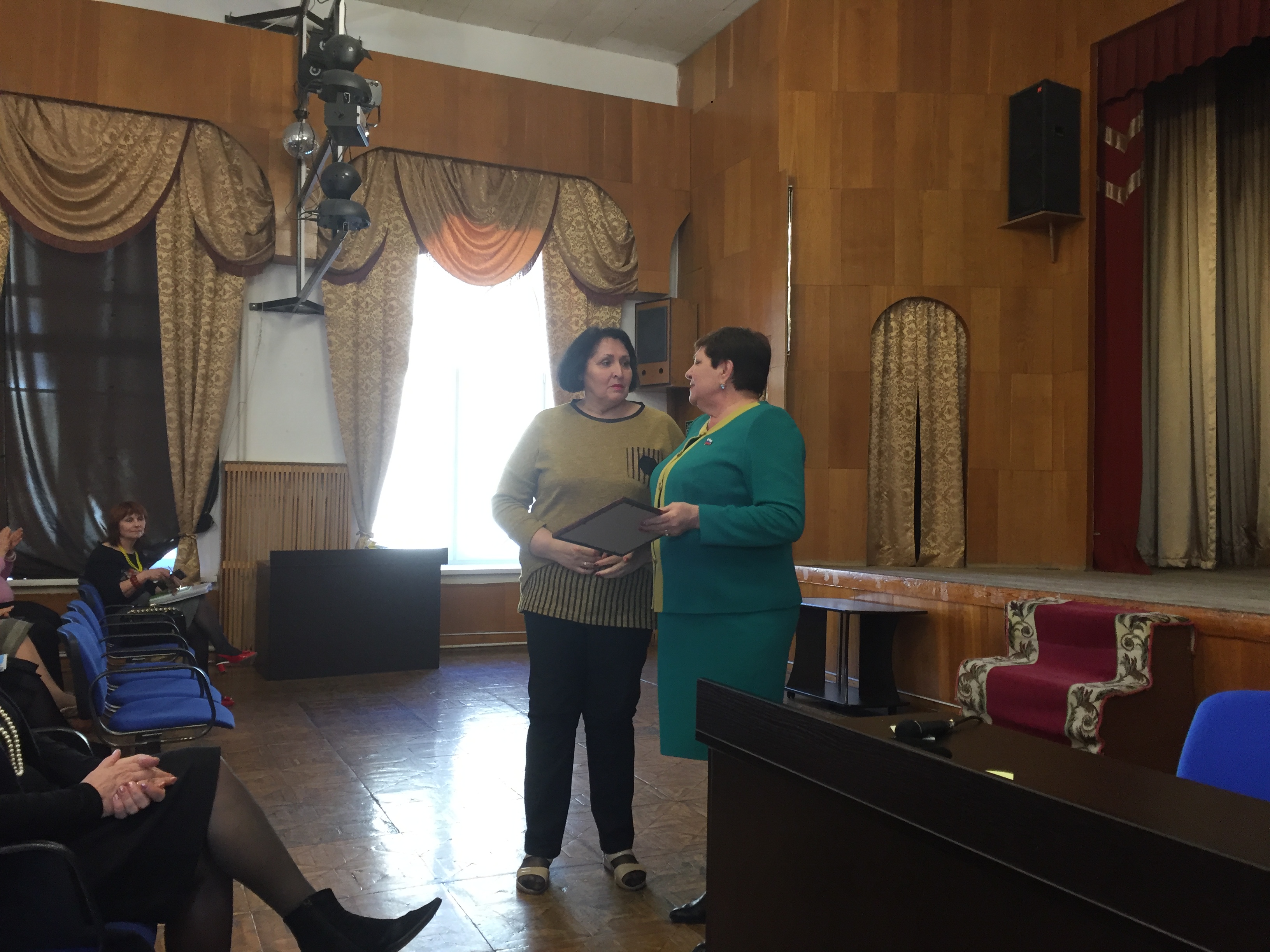 Встреча в округе