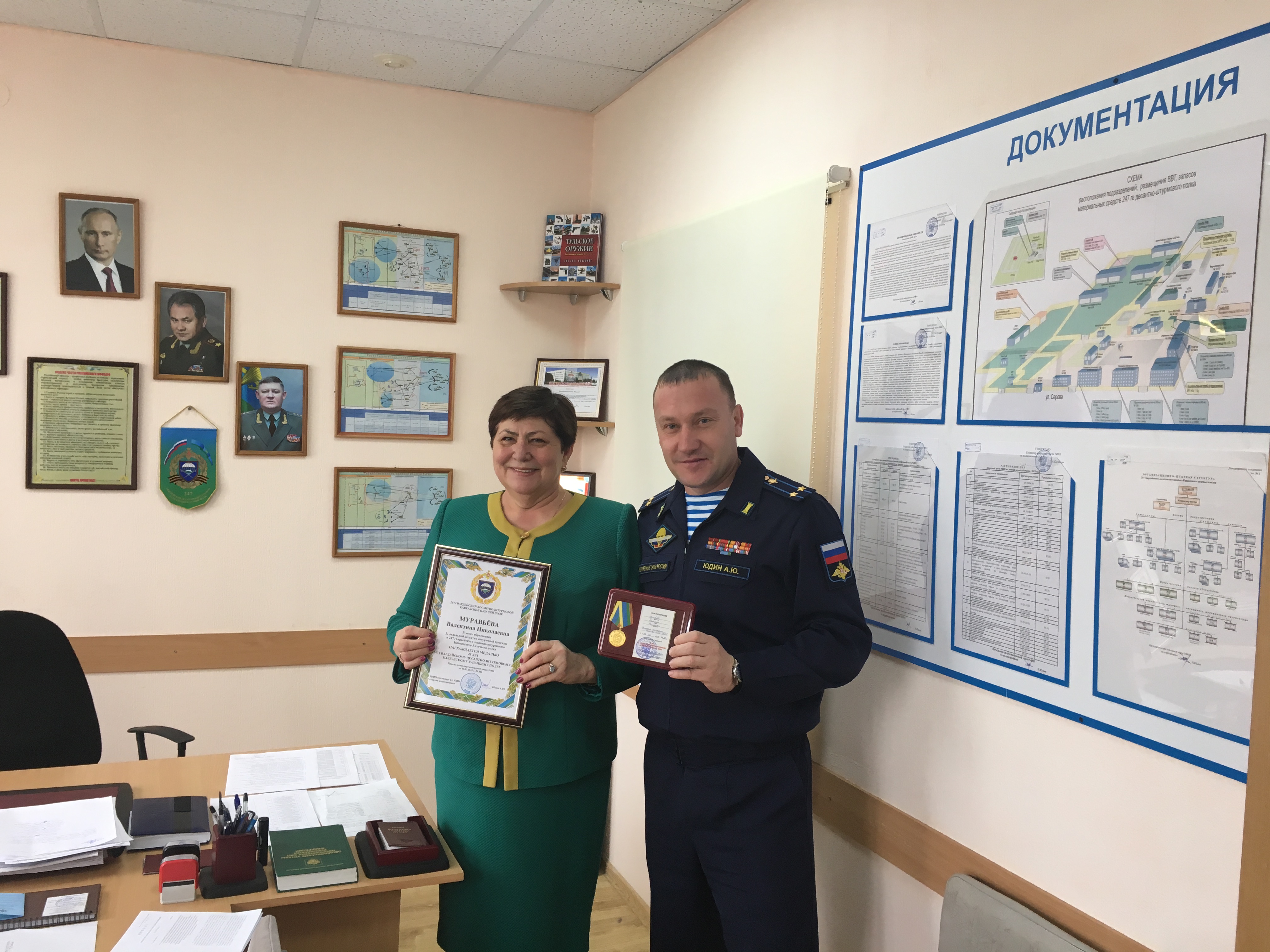 Поздравили воинов-десантников