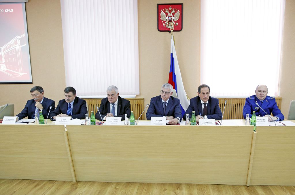 Итоги работы за 2017 год подвели в Арбитражном суде края