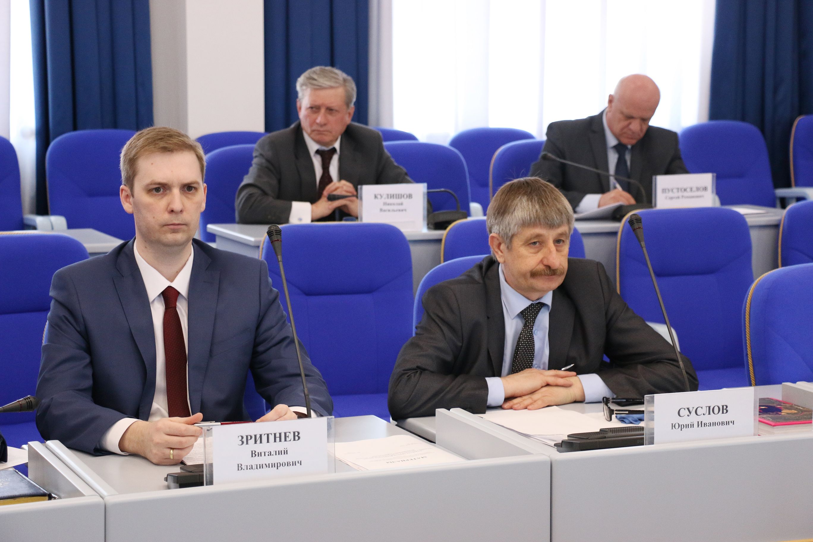 Долгострой требует решений
