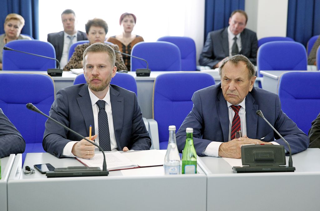 Идёт подготовка вопросов очередного заседания Думы