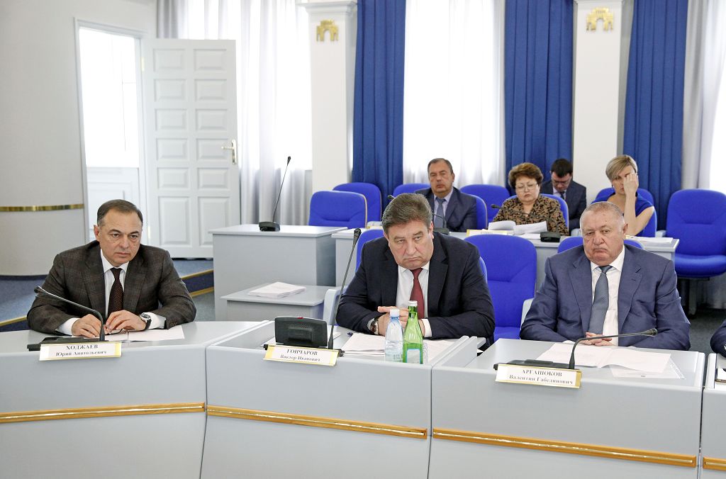 Депутаты обсудили итоги работы Контрольно-счётной палаты региона