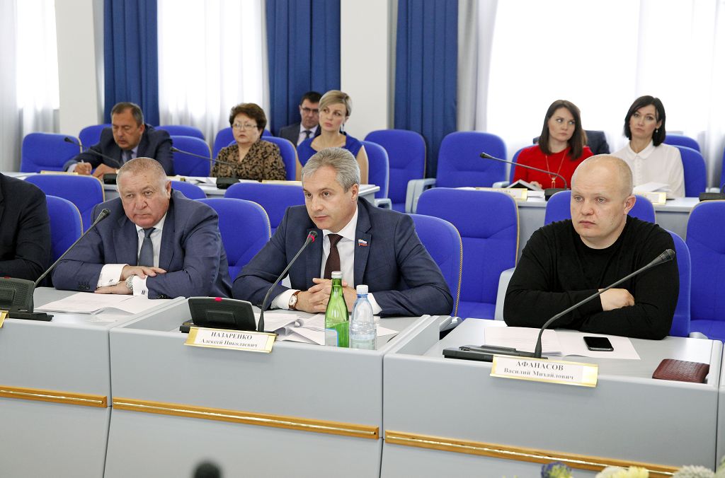 Депутаты обсудили итоги работы Контрольно-счётной палаты региона