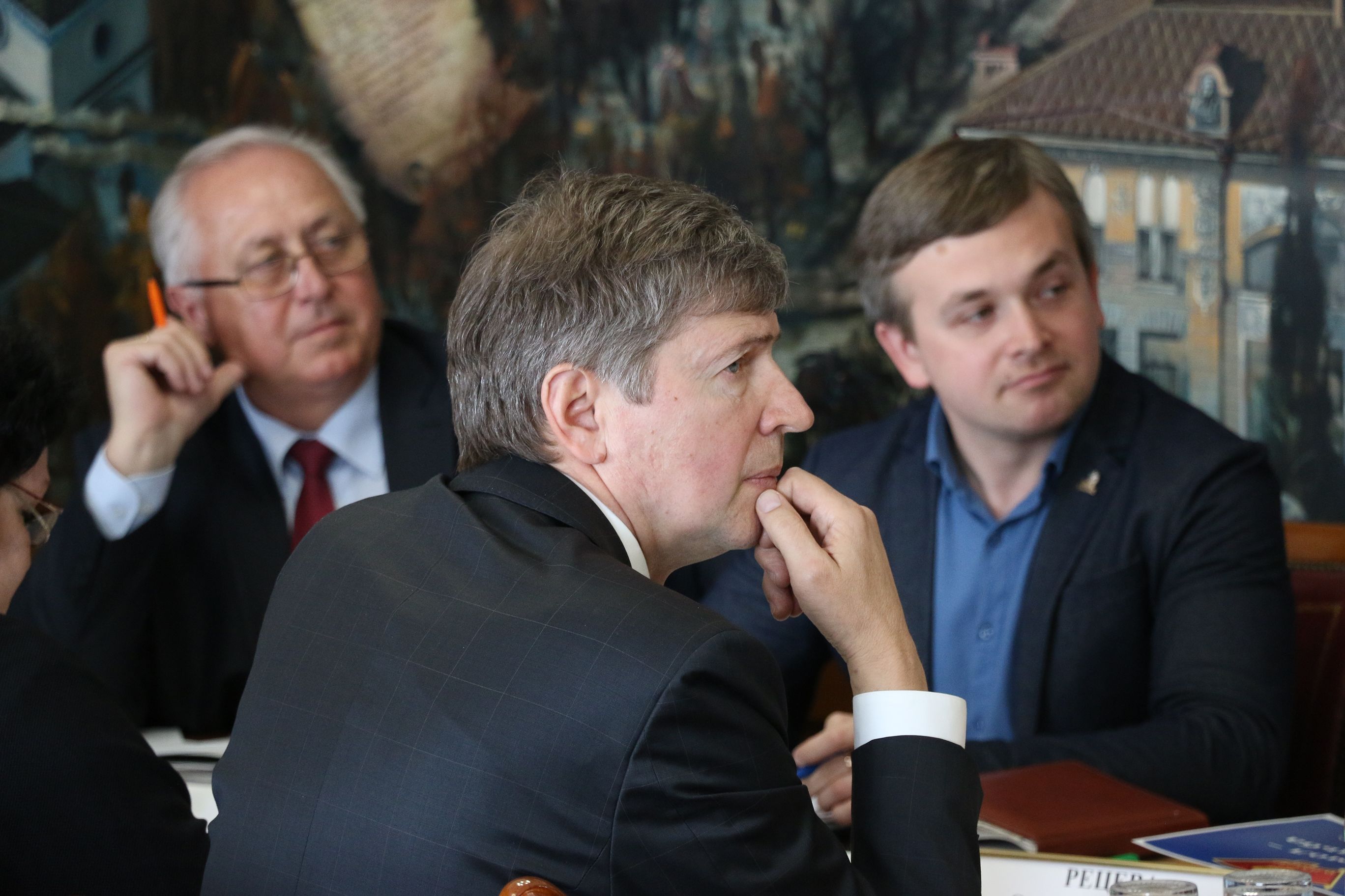 Готовясь к вековому юбилею ВЛКСМ