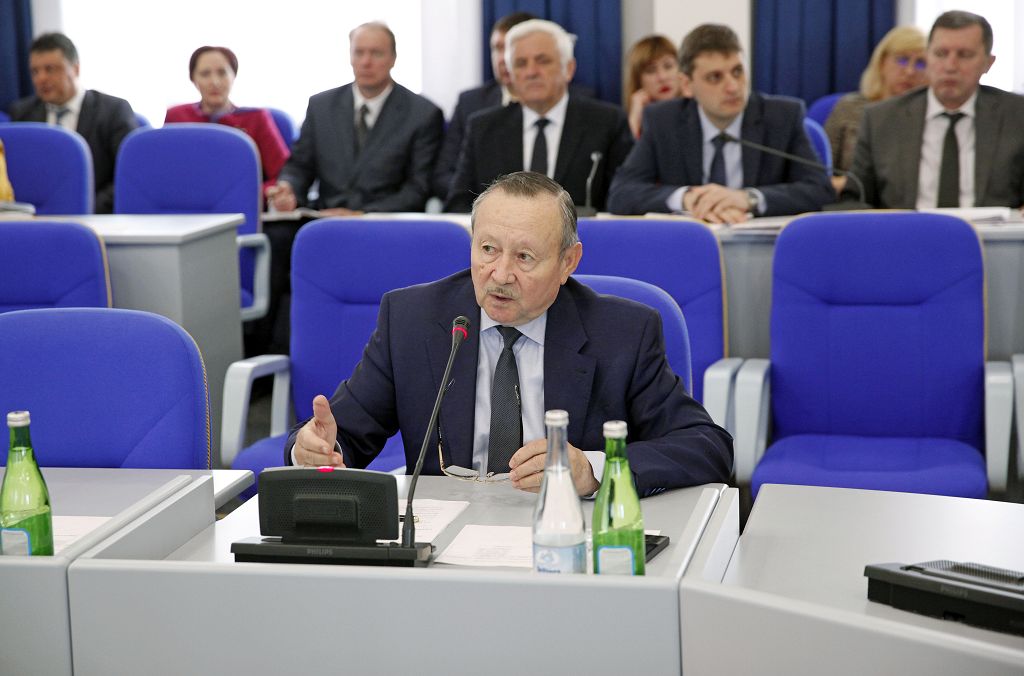 В канун заседания