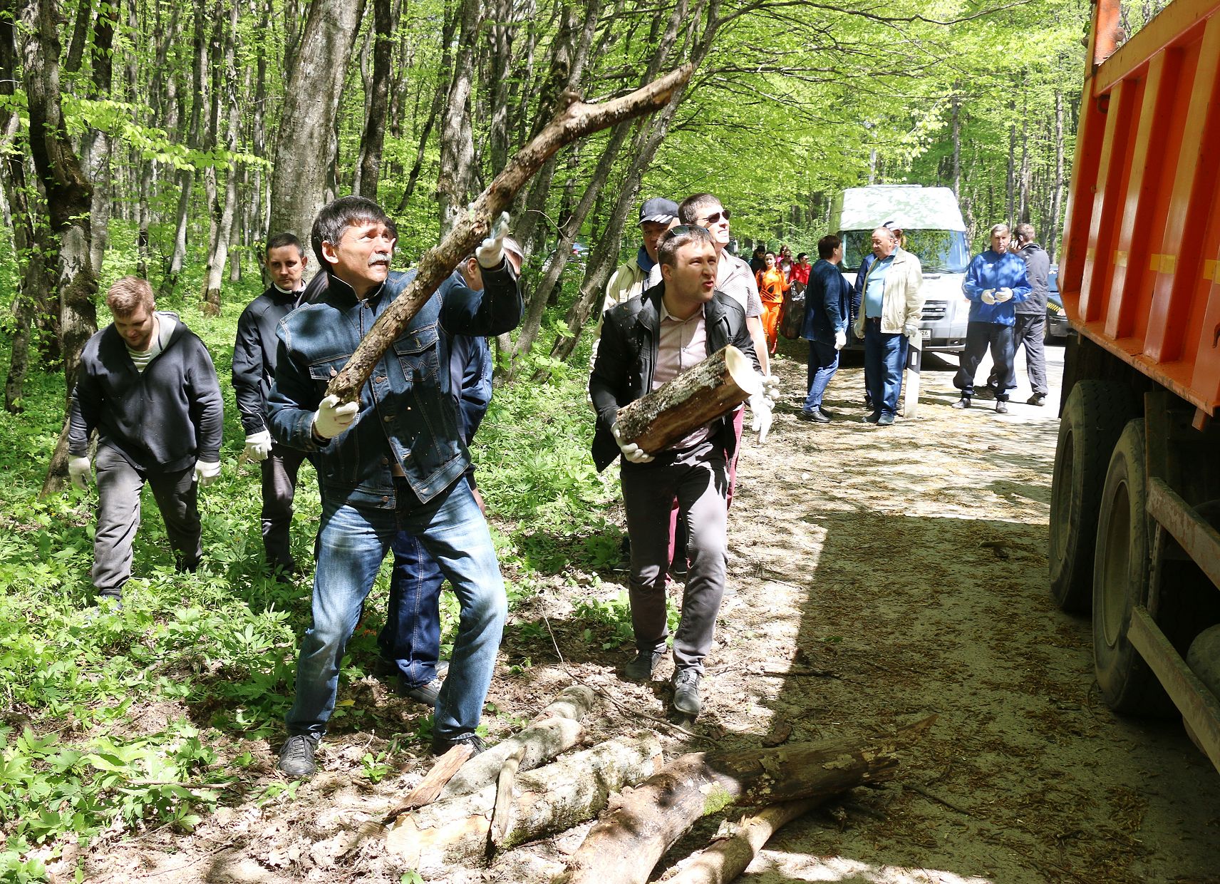 Традиционный субботник