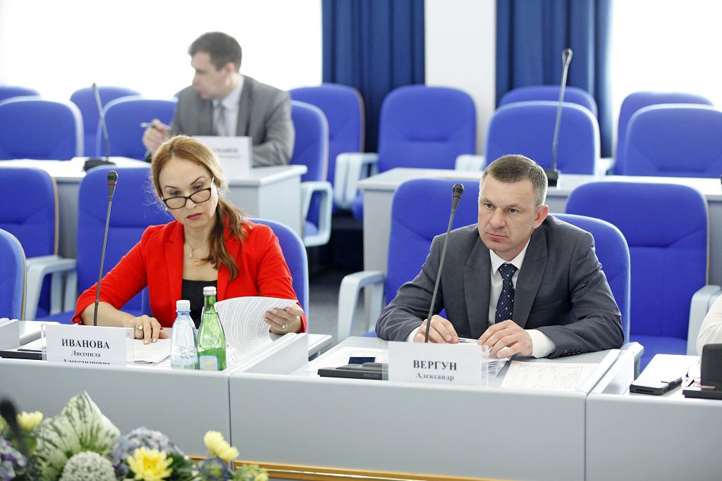 Голодный пёс опасней волка