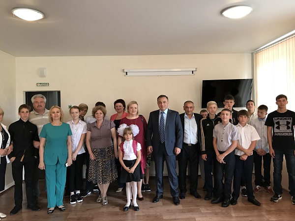 Сделать ярче жизнь детей
