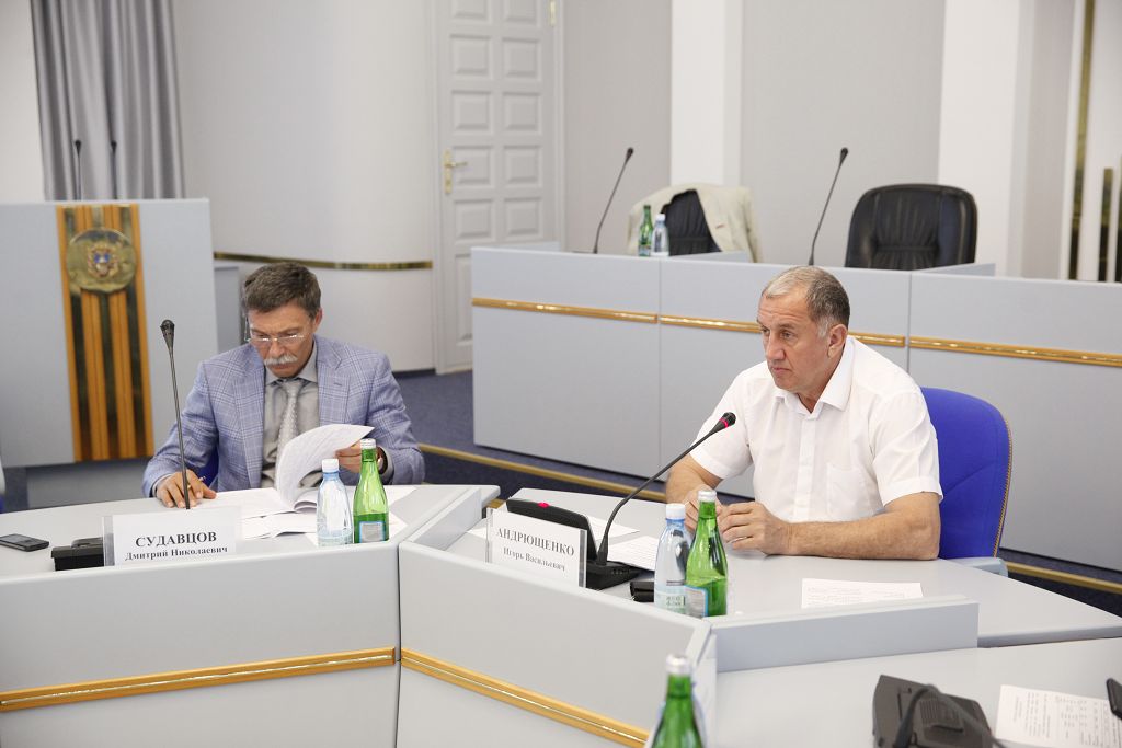Лицензирование управляющих компаний: результаты и проблемы