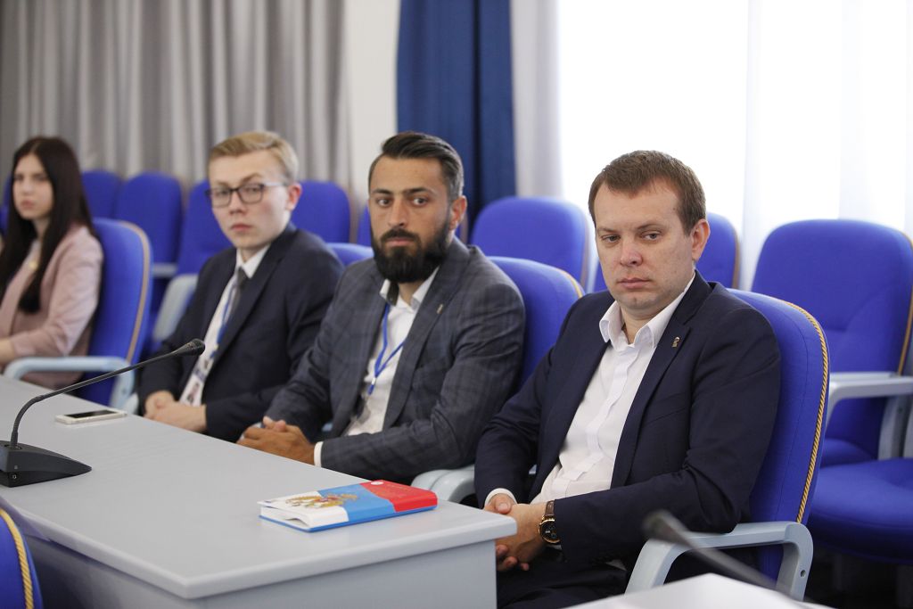 Проект «Академия молодых парламентариев СКФО» открылся в Ставрополе