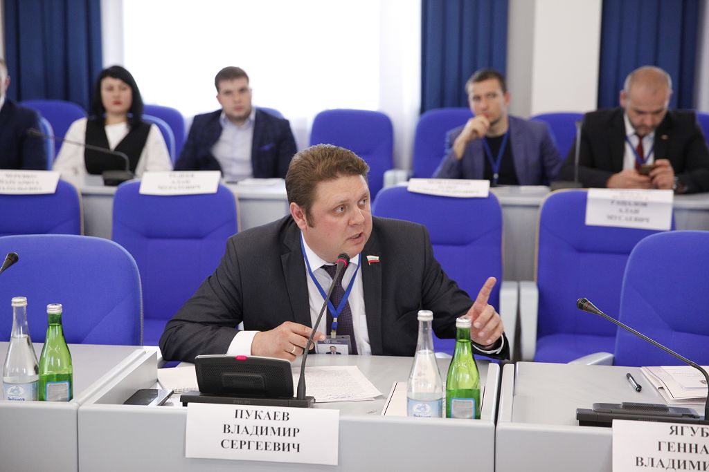 Проект «Академия молодых парламентариев СКФО» открылся в Ставрополе