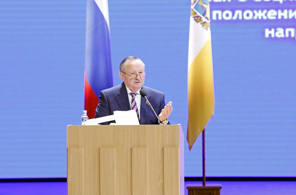 Парламентарии одобрили отчёт губернатора региона