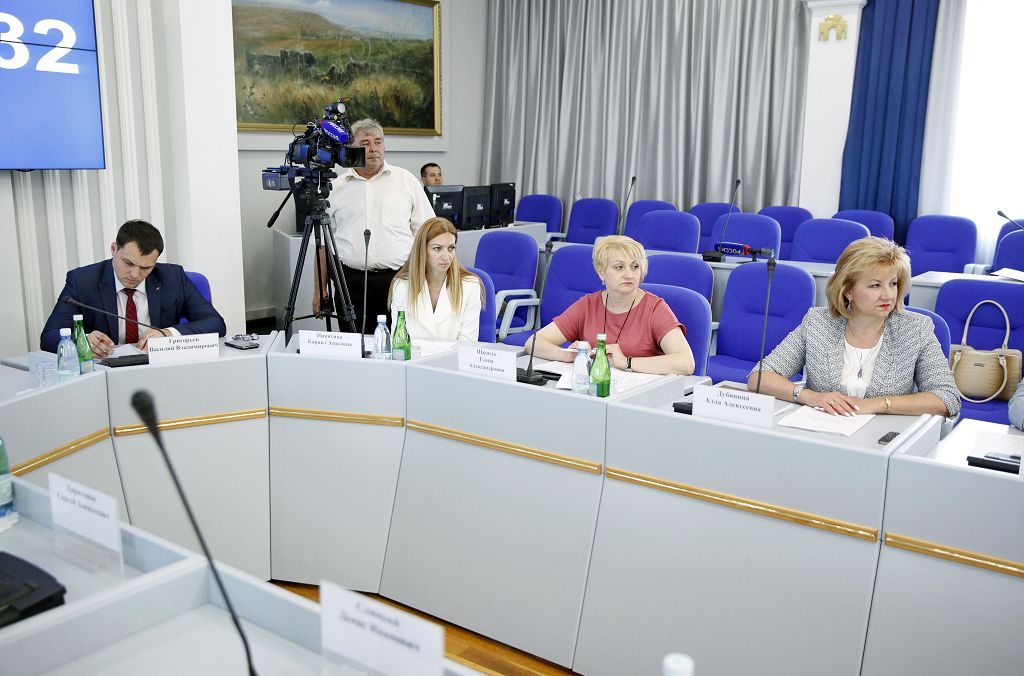 Депутаты заслушали доклад омбудсмена