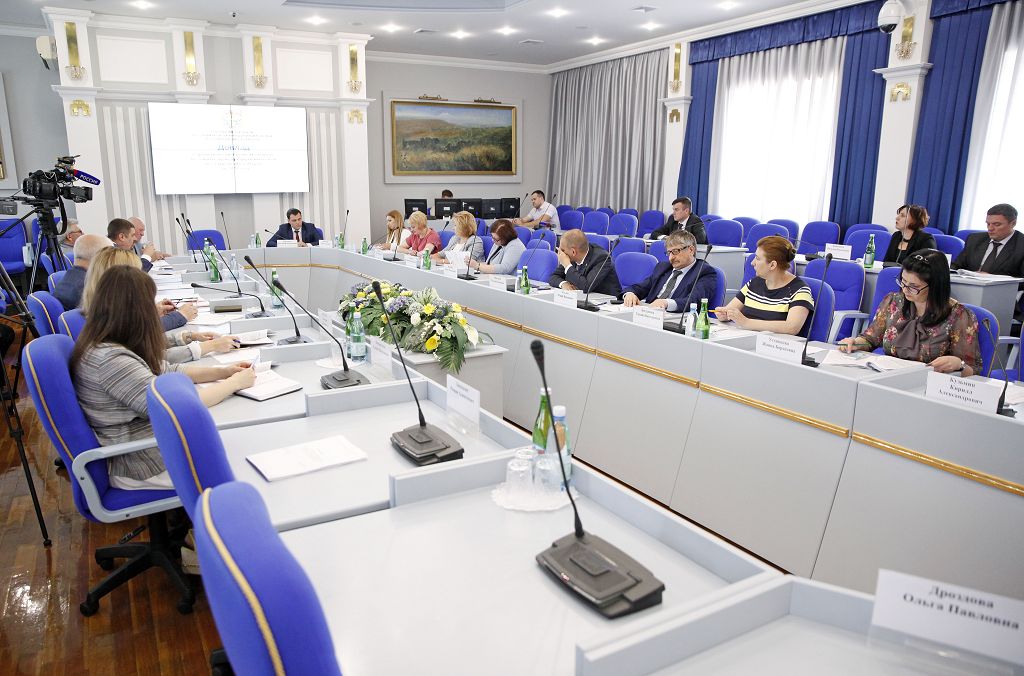 Депутаты заслушали доклад омбудсмена