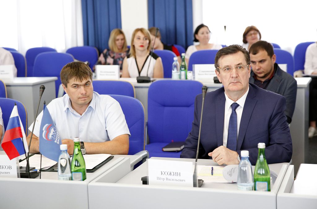 Круглый стол в рамках партпроекта «Единой России» «Российское село»