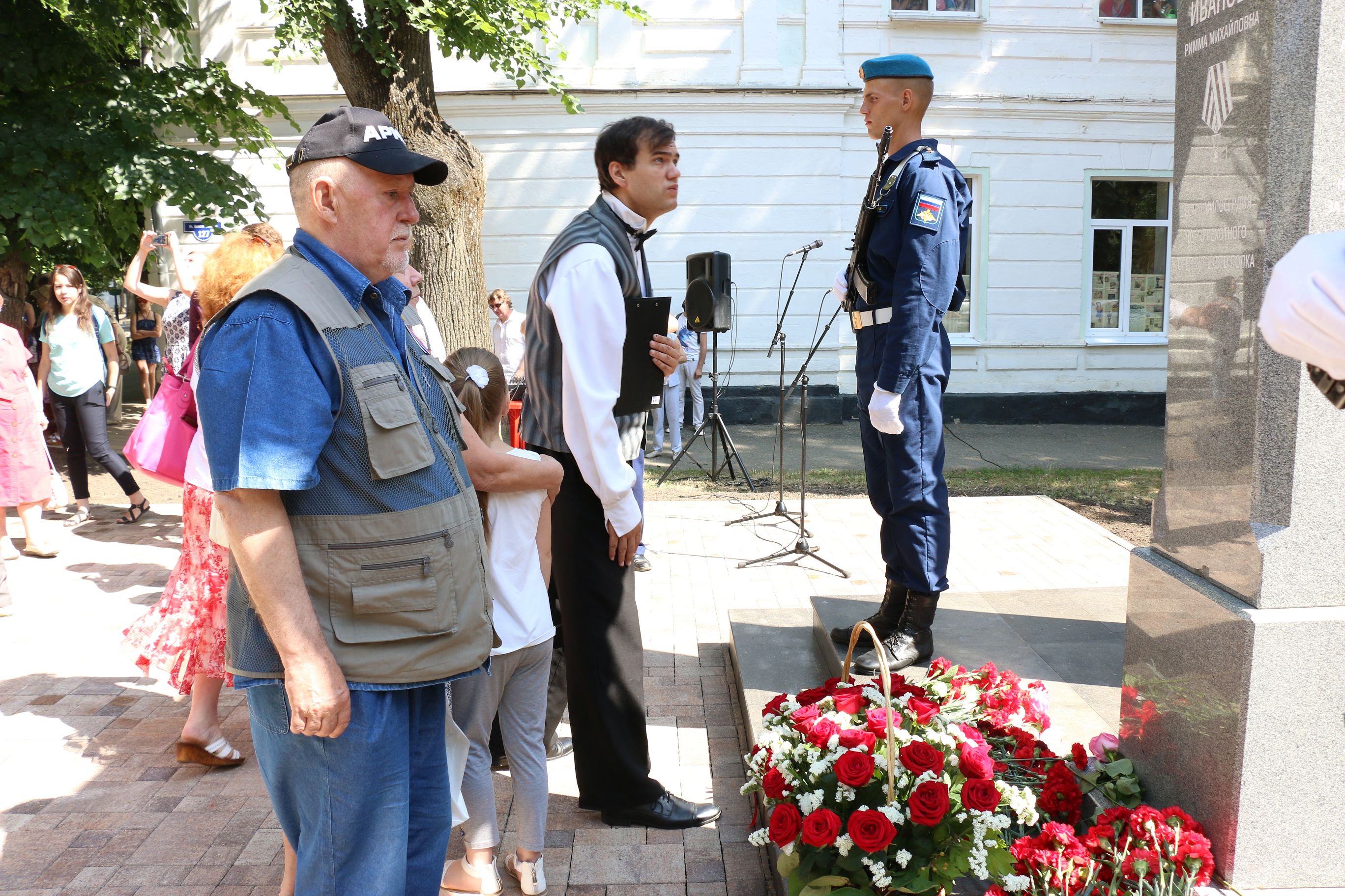 В Ставрополе открыли памятник Римме Ивановой