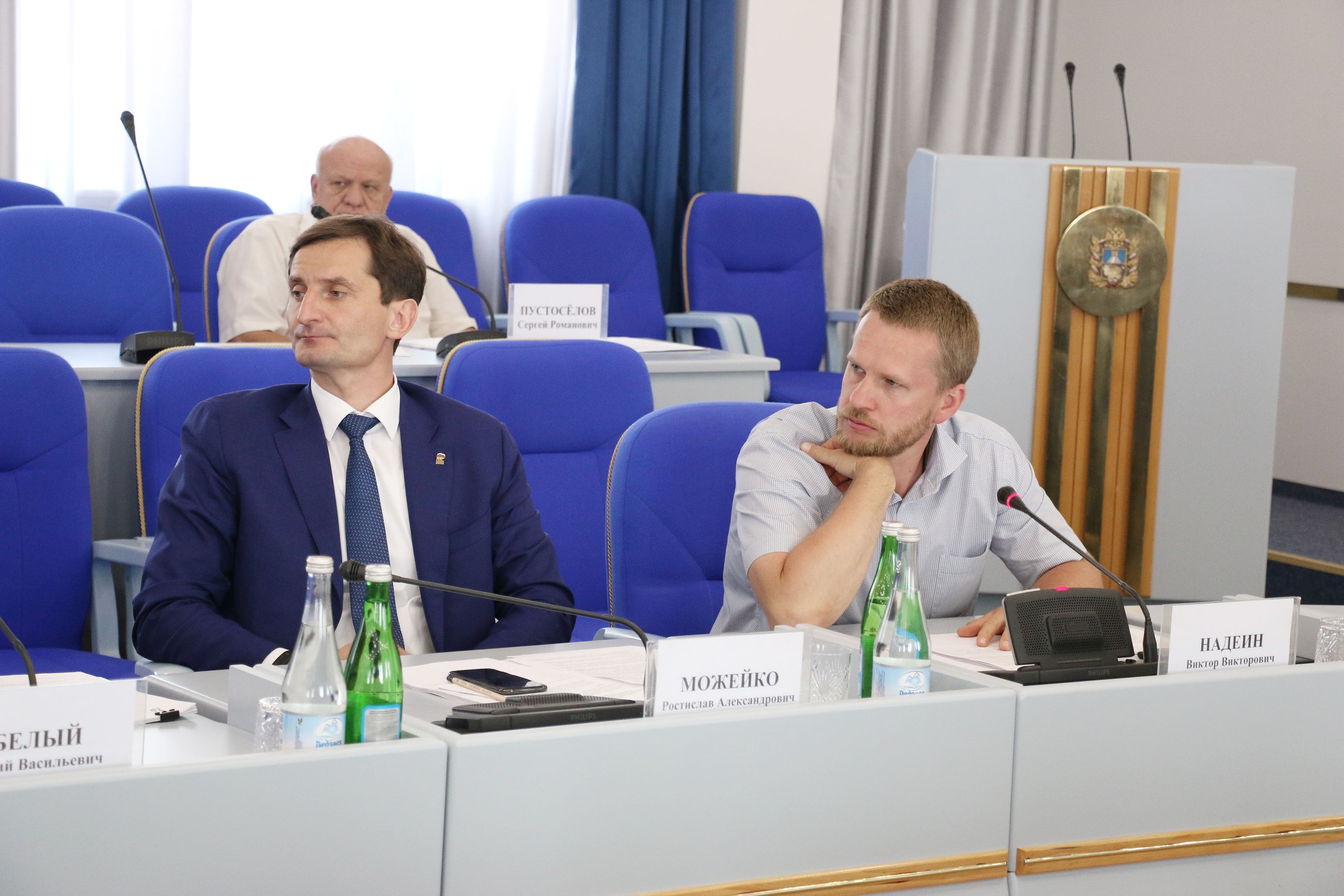 Подготовили законопроекты на июльское заседание Думы