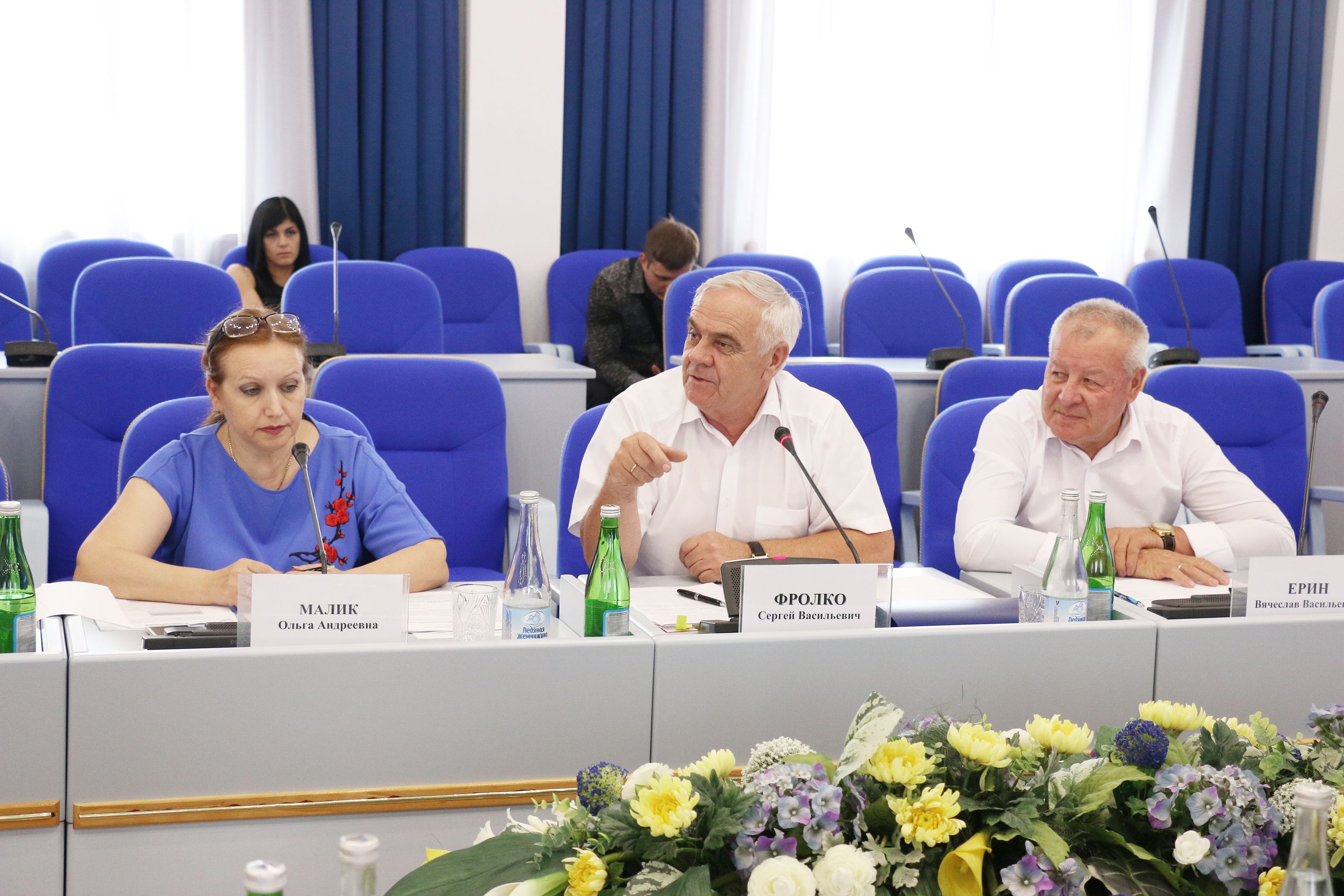 Проблемы подготовки кадров по целевому набору обсудили депутаты