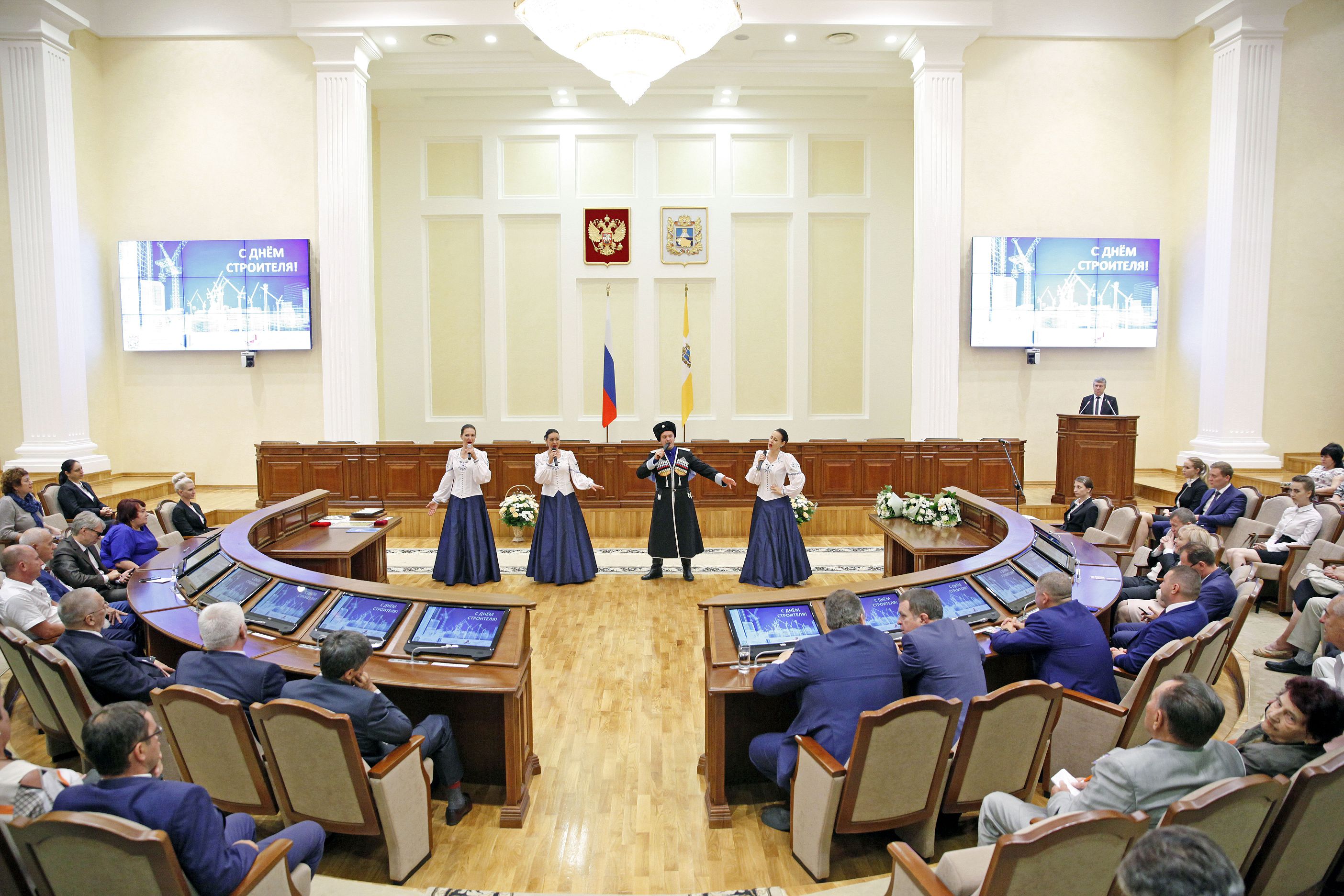 Ставропольские строители принимают поздравления
