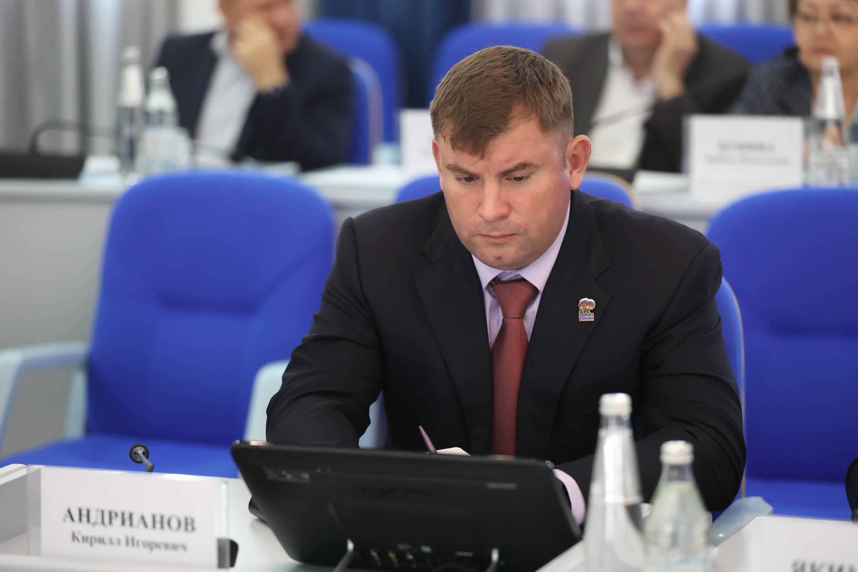 Комитет по промышленности, строительству и ЖКХ рекомендовал Думе принять изменения в краевые законы о капремонте, информационных системах и перевозках