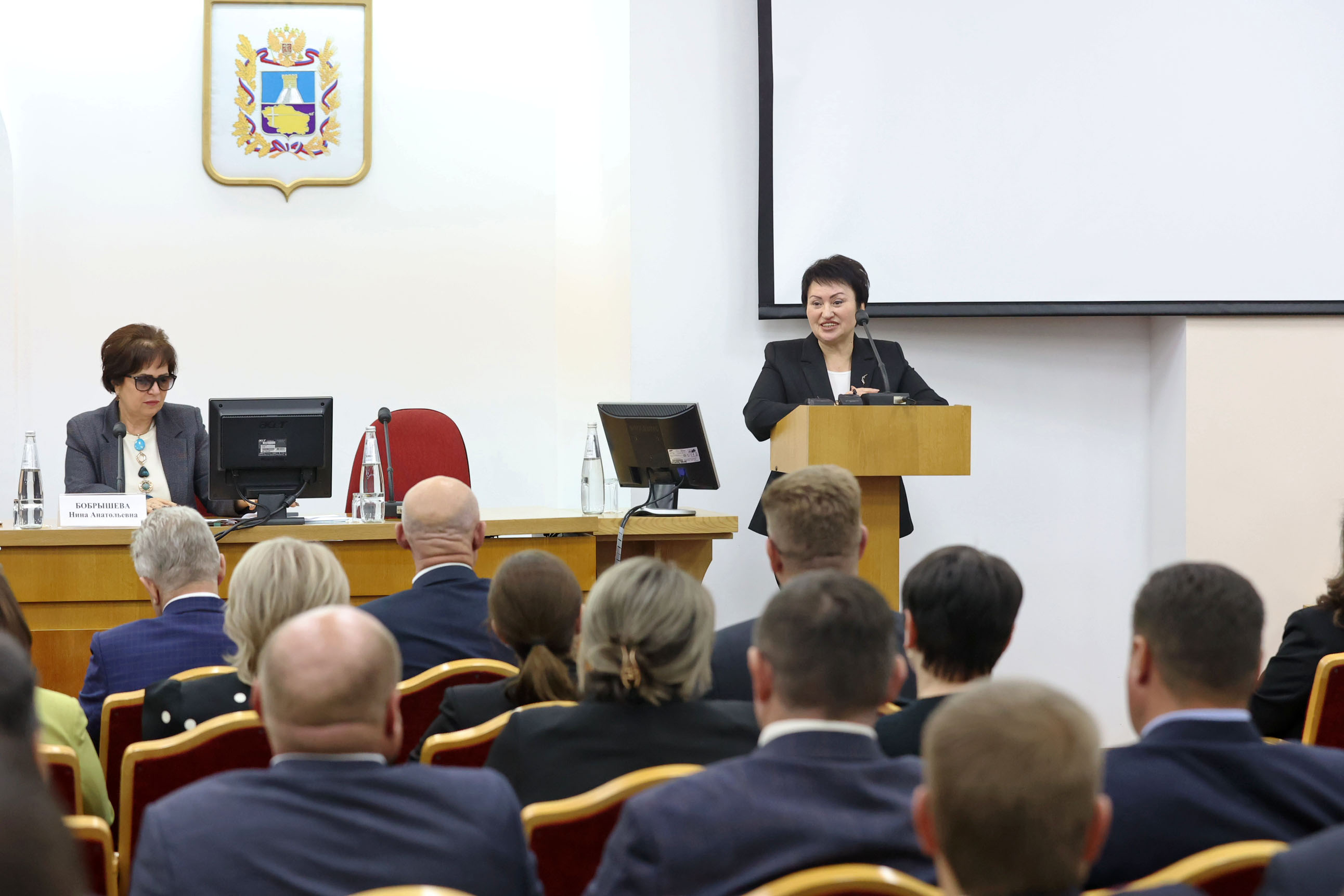 Любовь Маковская призвала муниципалитеты продолжать активное сотрудничество с краевой Думой
