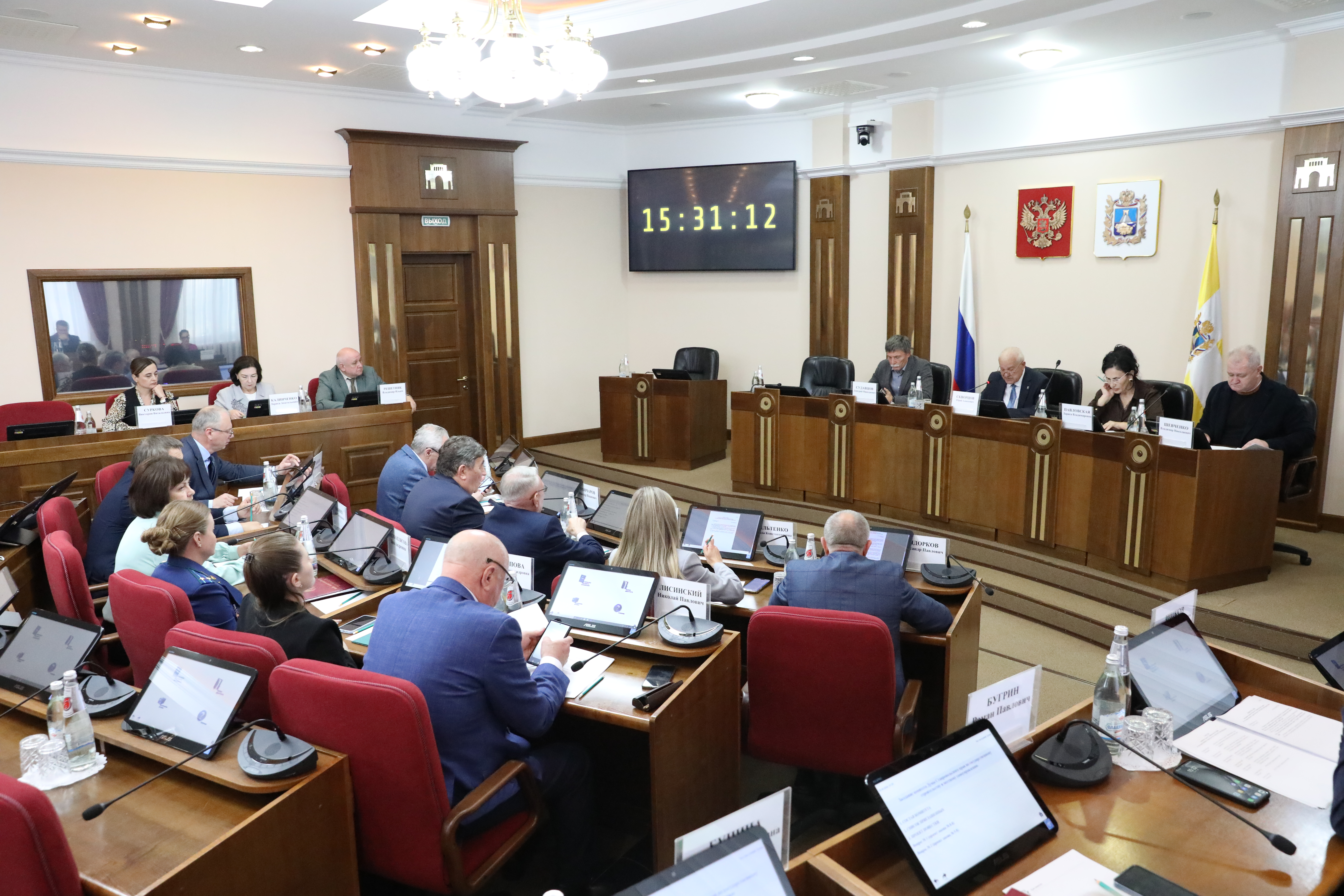 Профильный комитет Думы края рассмотрел изменения в закон о региональном парламенте