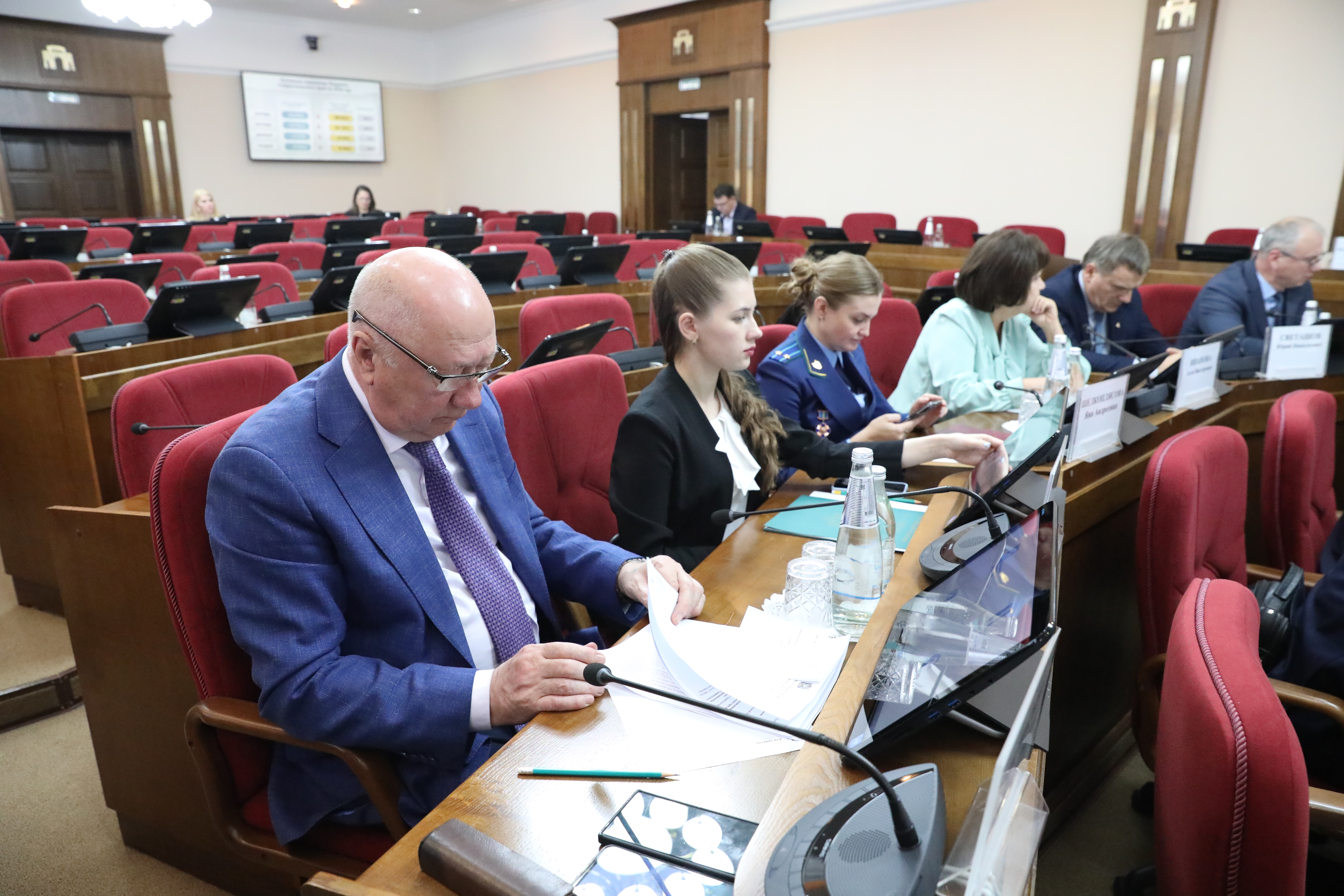 Профильный комитет Думы края рассмотрел изменения в закон о региональном парламенте