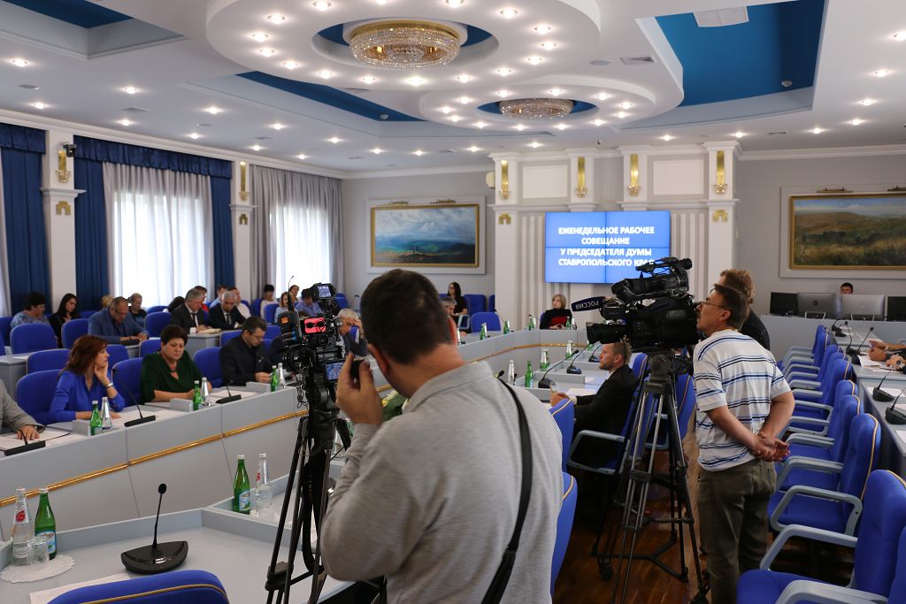 Идёт подготовка к очередному заседанию Думы