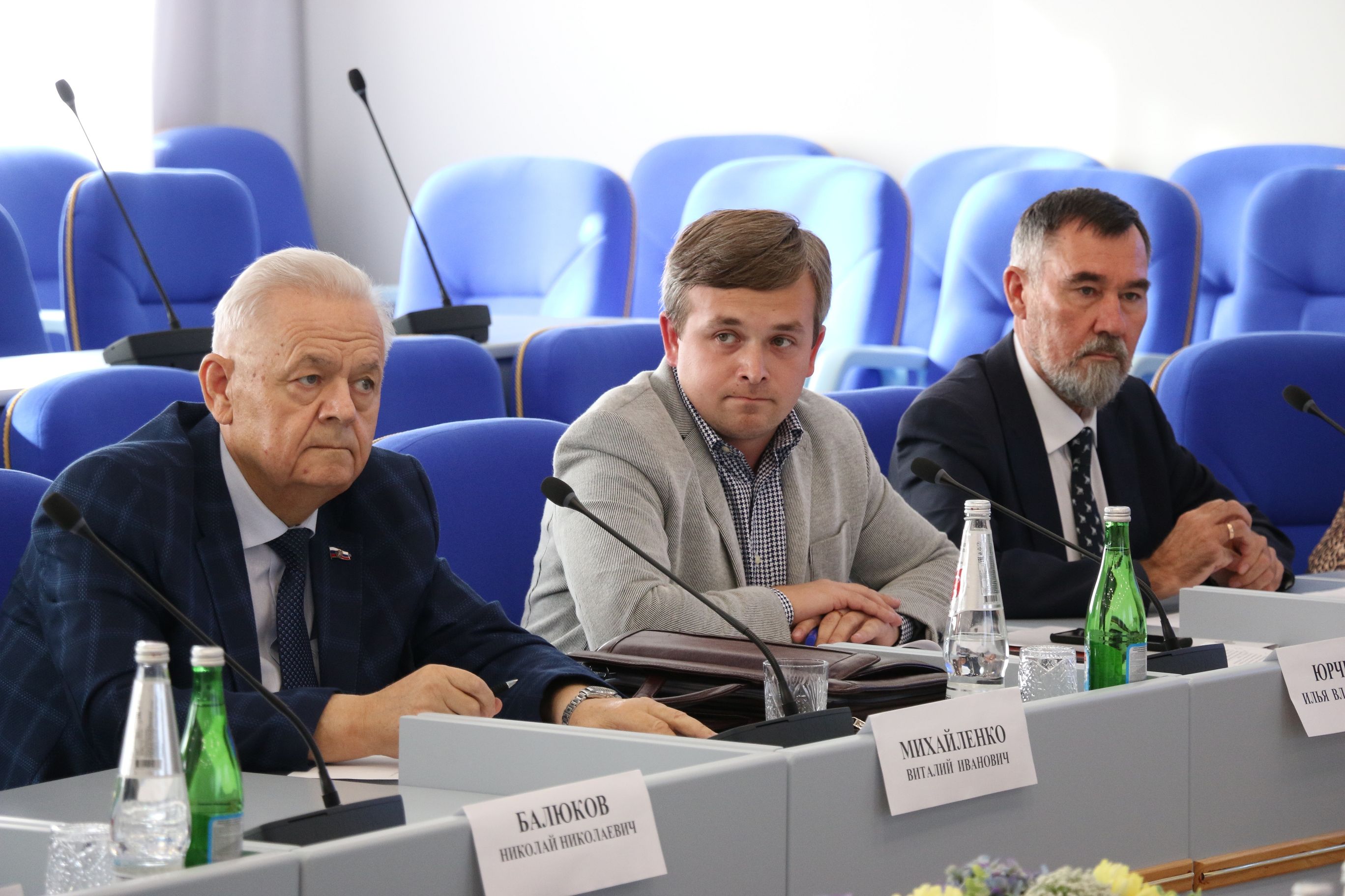 За месяц до векового юбилея ВЛКСМ