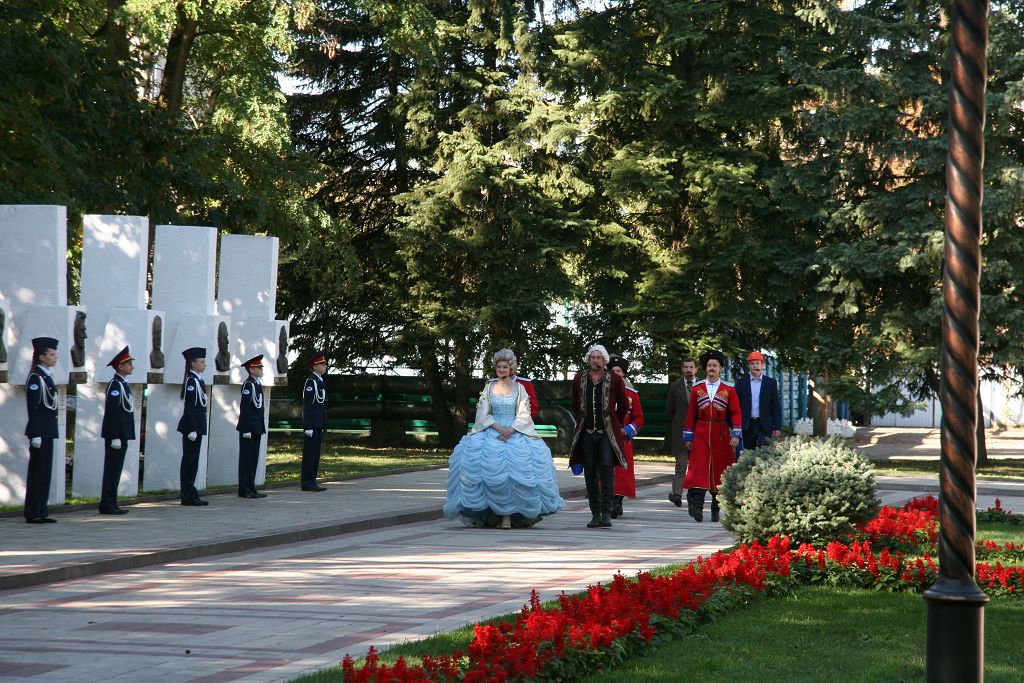 В Ставрополе открыли новый пилон на Аллее Почетных граждан