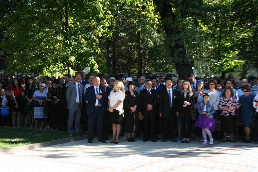 В Ставрополе открыли новый пилон на Аллее Почетных граждан