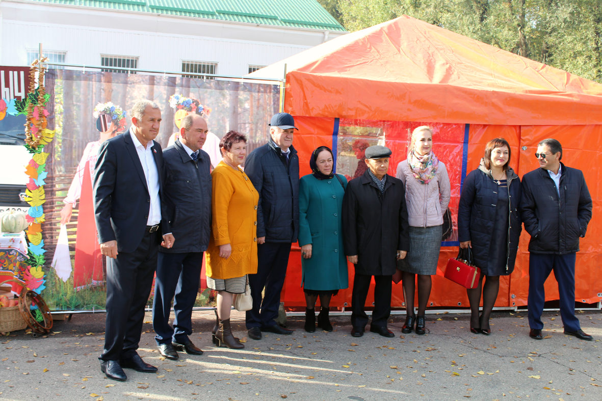Поздравления от парламентария