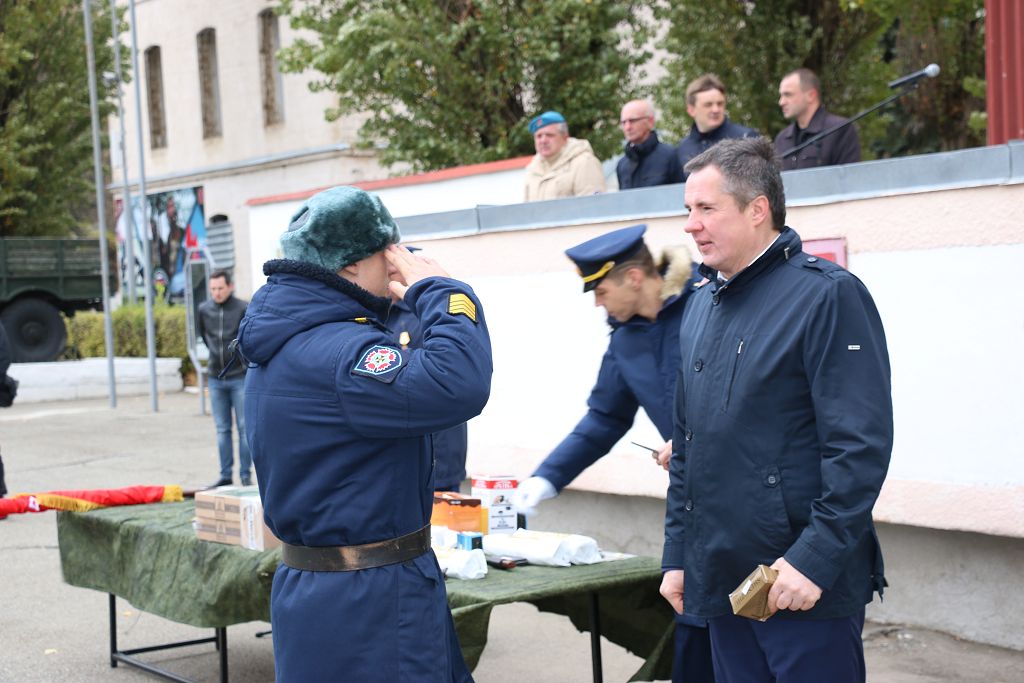 С праздником, разведчики!