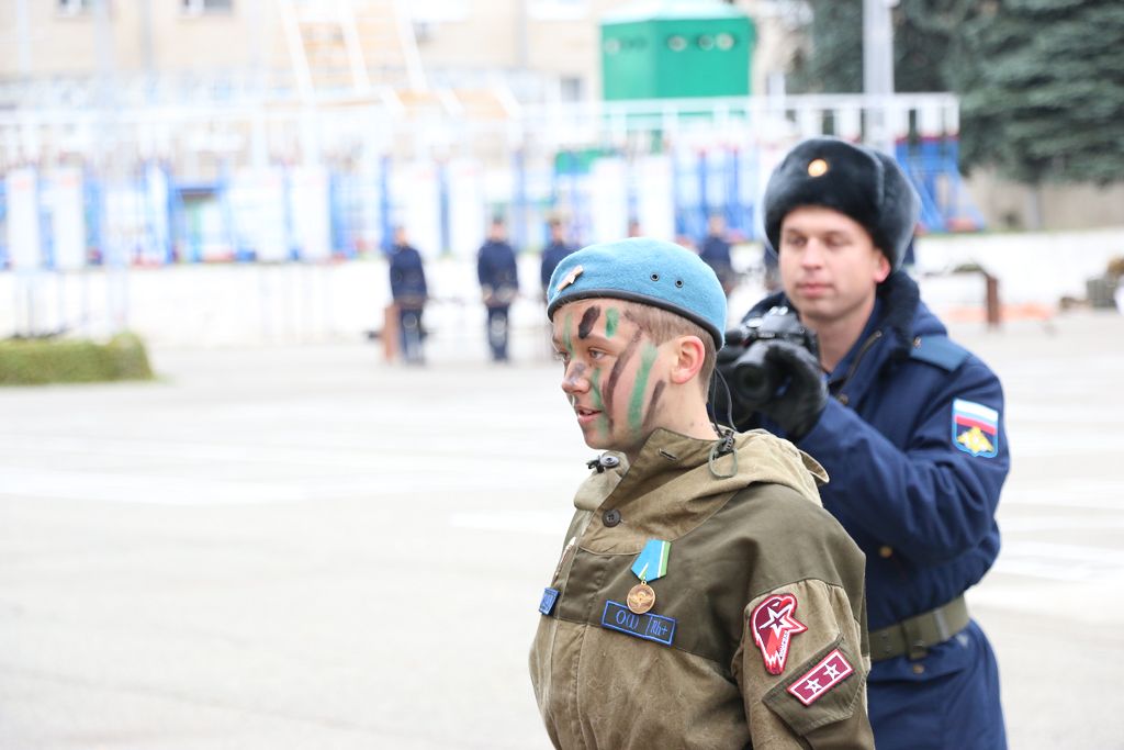 С праздником, разведчики!
