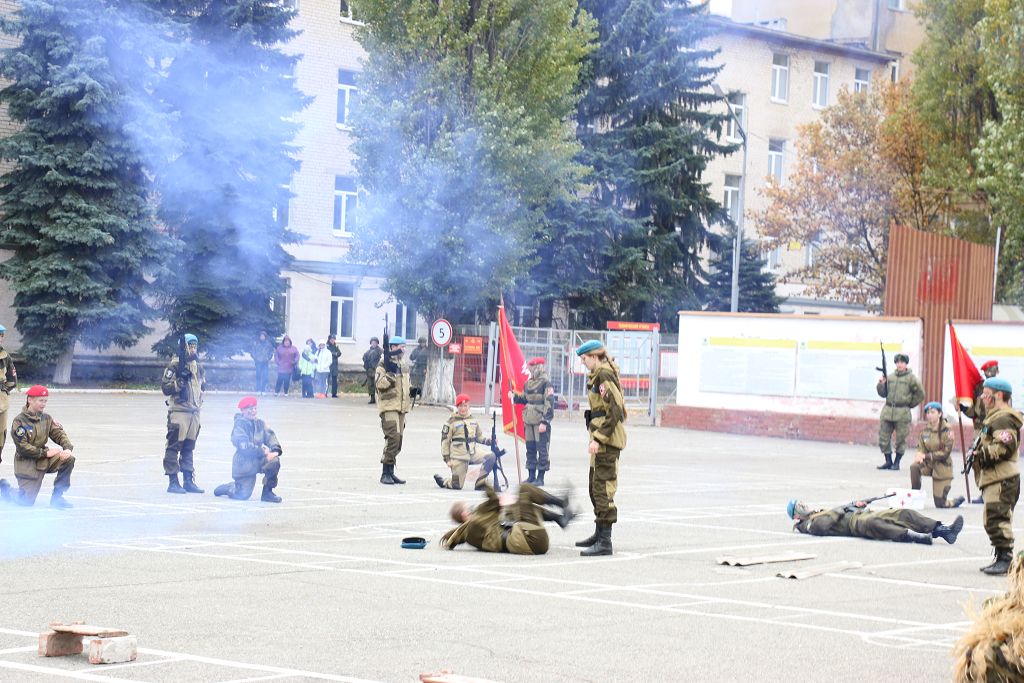 С праздником, разведчики!